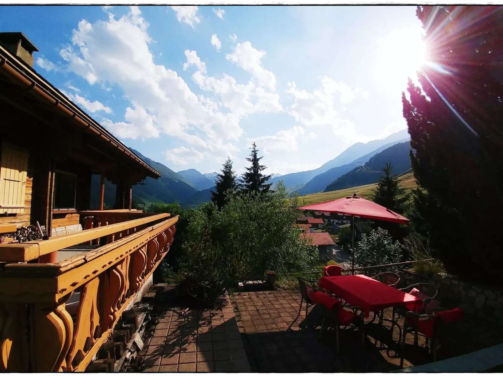 Chalet Dargun Bünter, (Camischolas/Sedrun). - Draußen