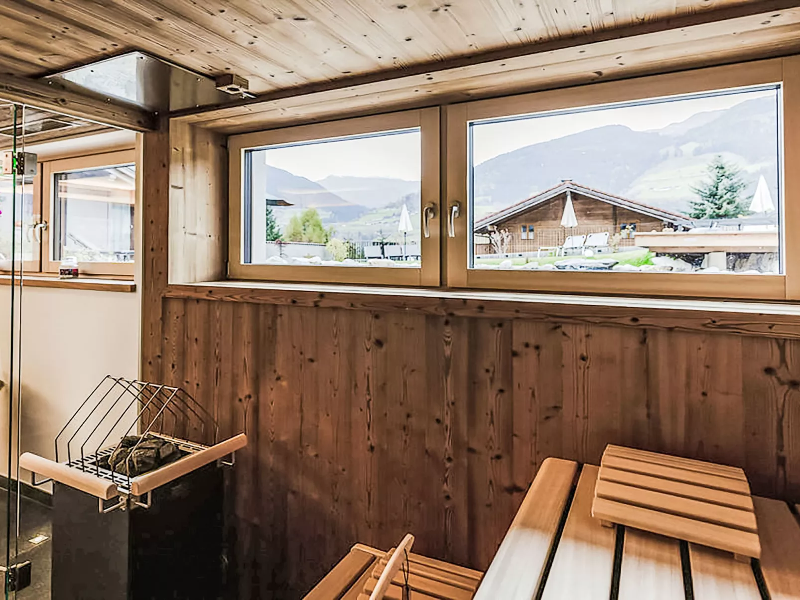 2A Morgensonne/mit Weitblick - Drinnen
