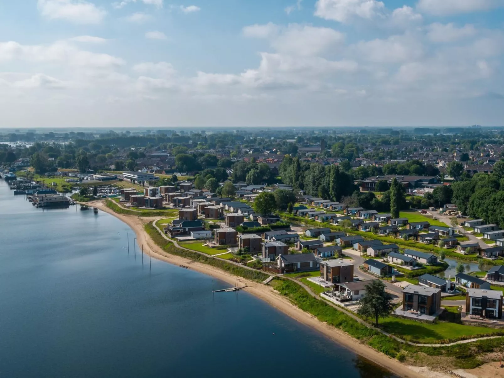 Vakantiepark Aan de Maas - Berkel 4 - Draußen