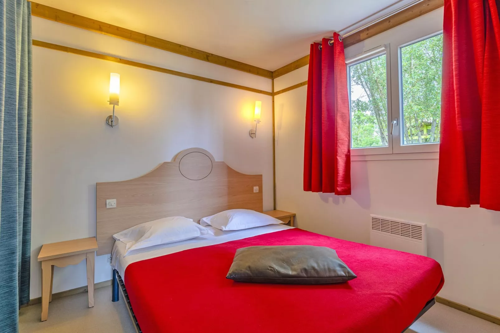 Port Lalande COTTAGE 6/8 pers OTA - Bedroom