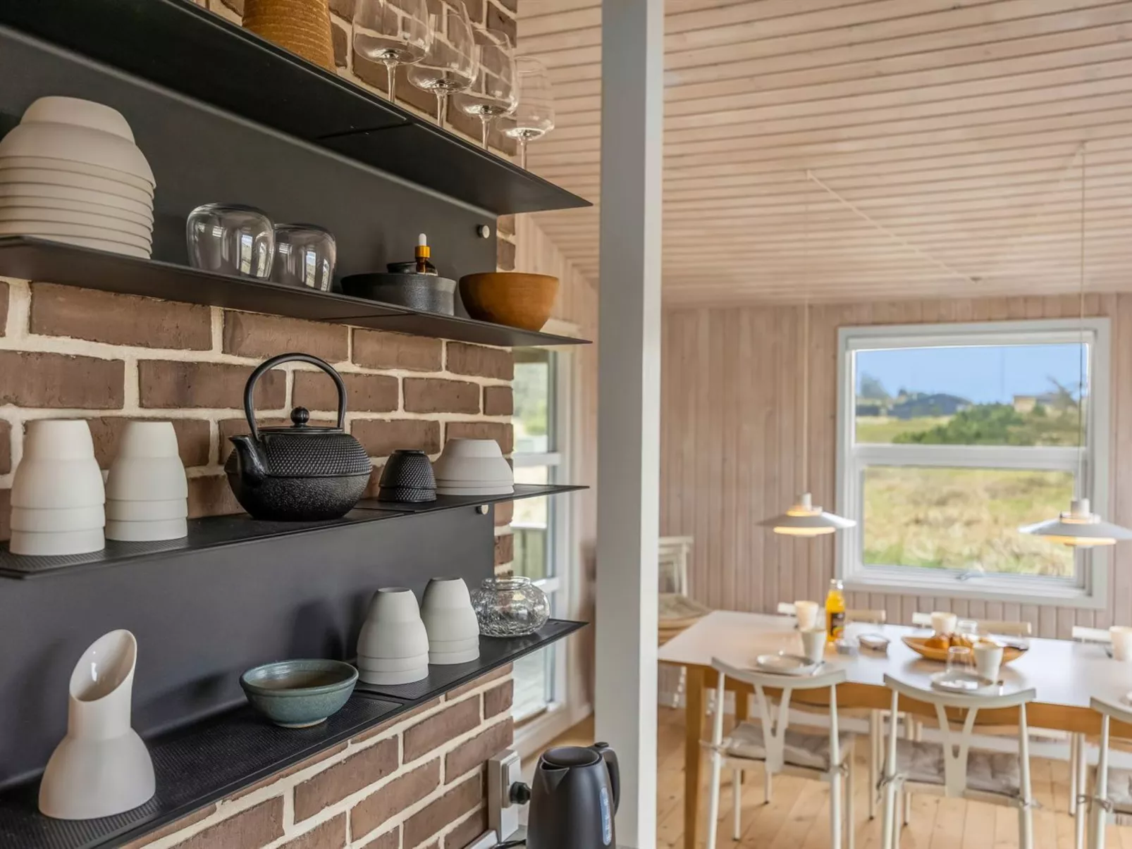 "Sighfrith" - 500m from the sea - Inside