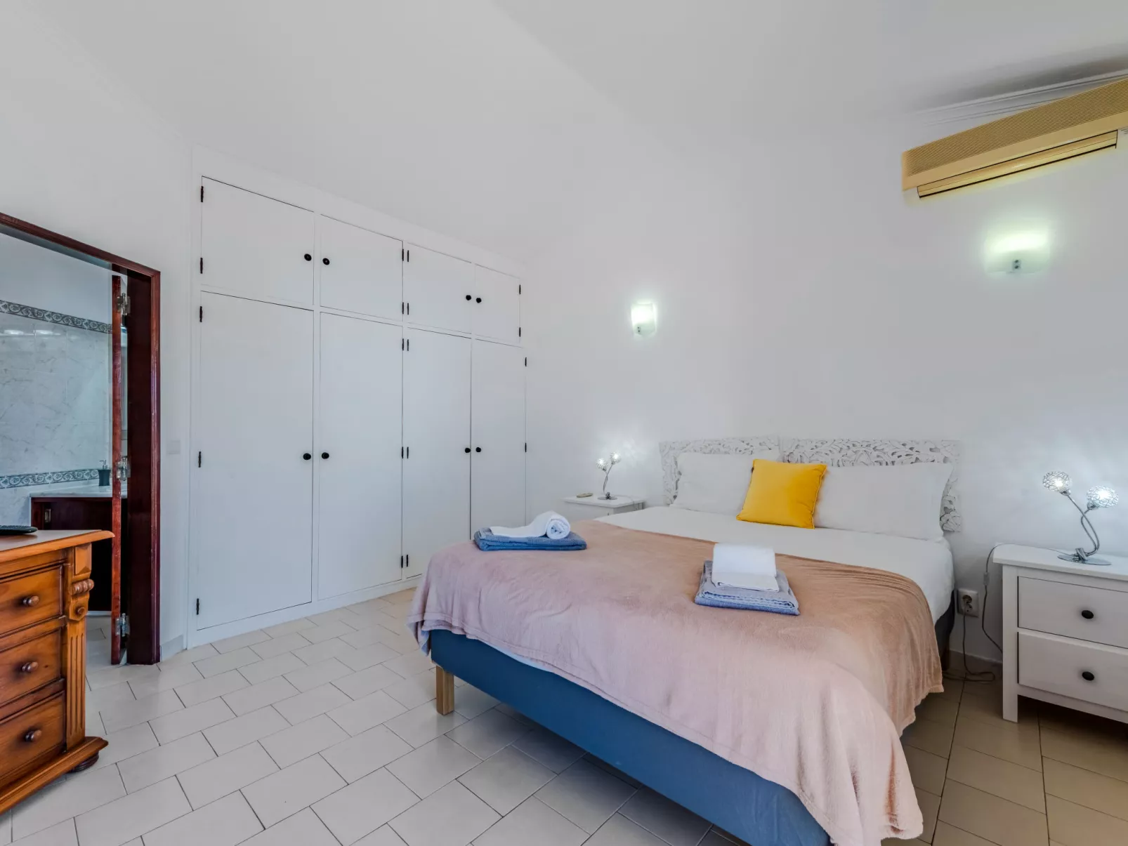 Paulo - VIP Properties - Inside