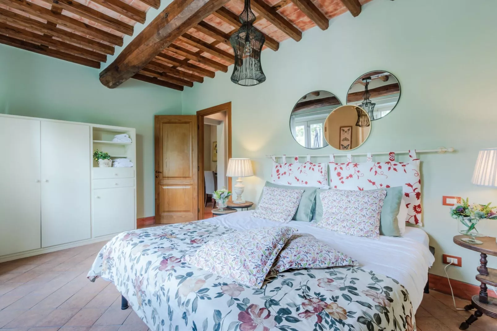 Donato, Farmhouse Apartment with Pool - Schlafzimmer