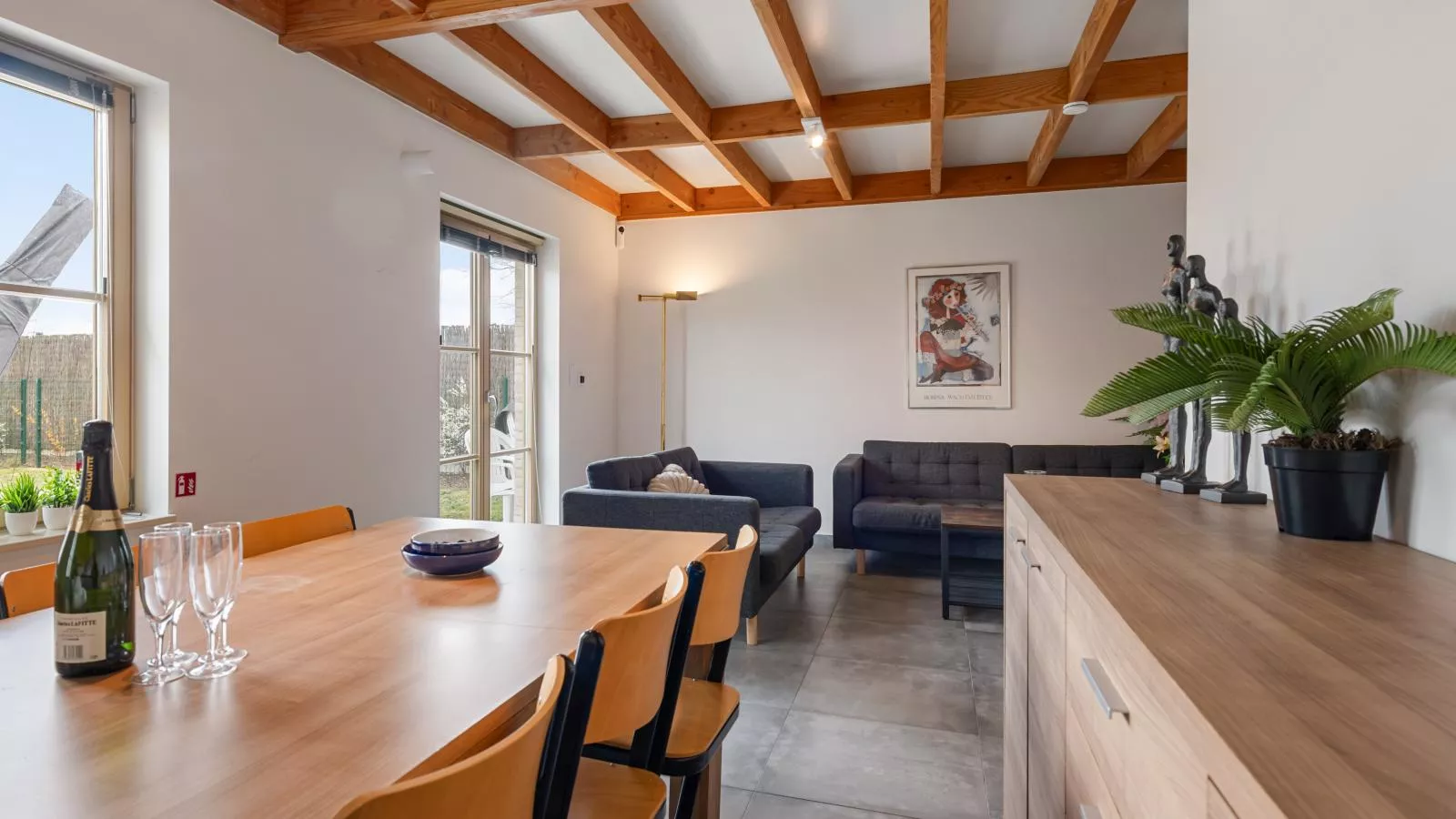 Westhinder I H91 - Dining room