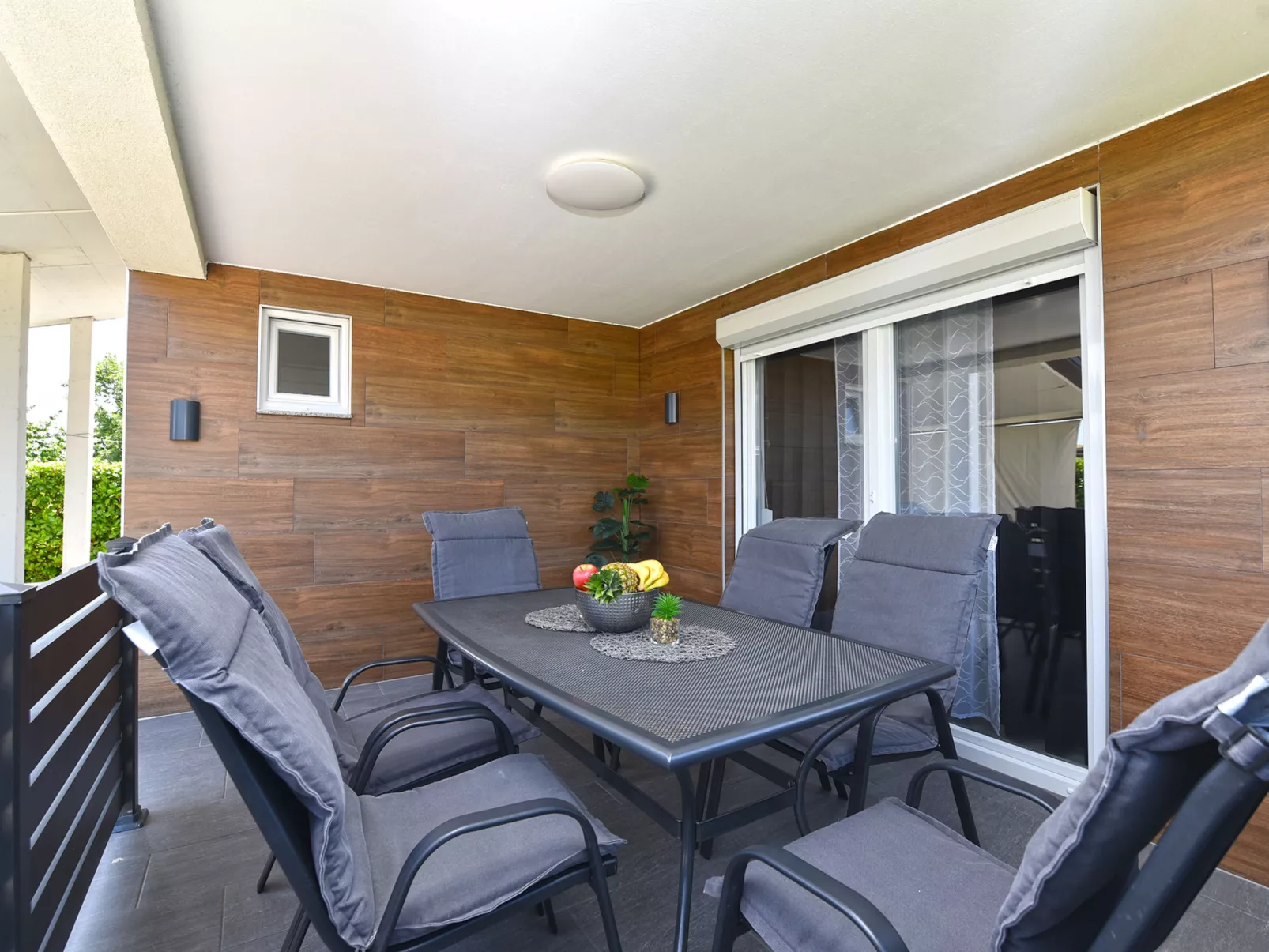 House 2154 - Outside