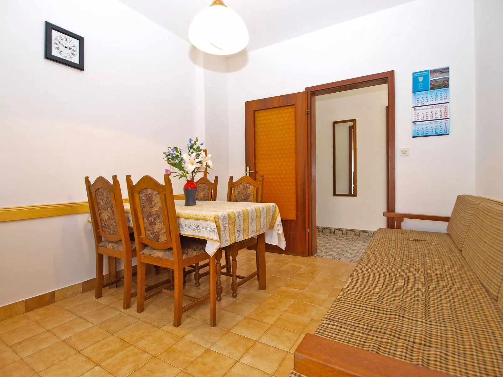 Apartment 1023 - Inside