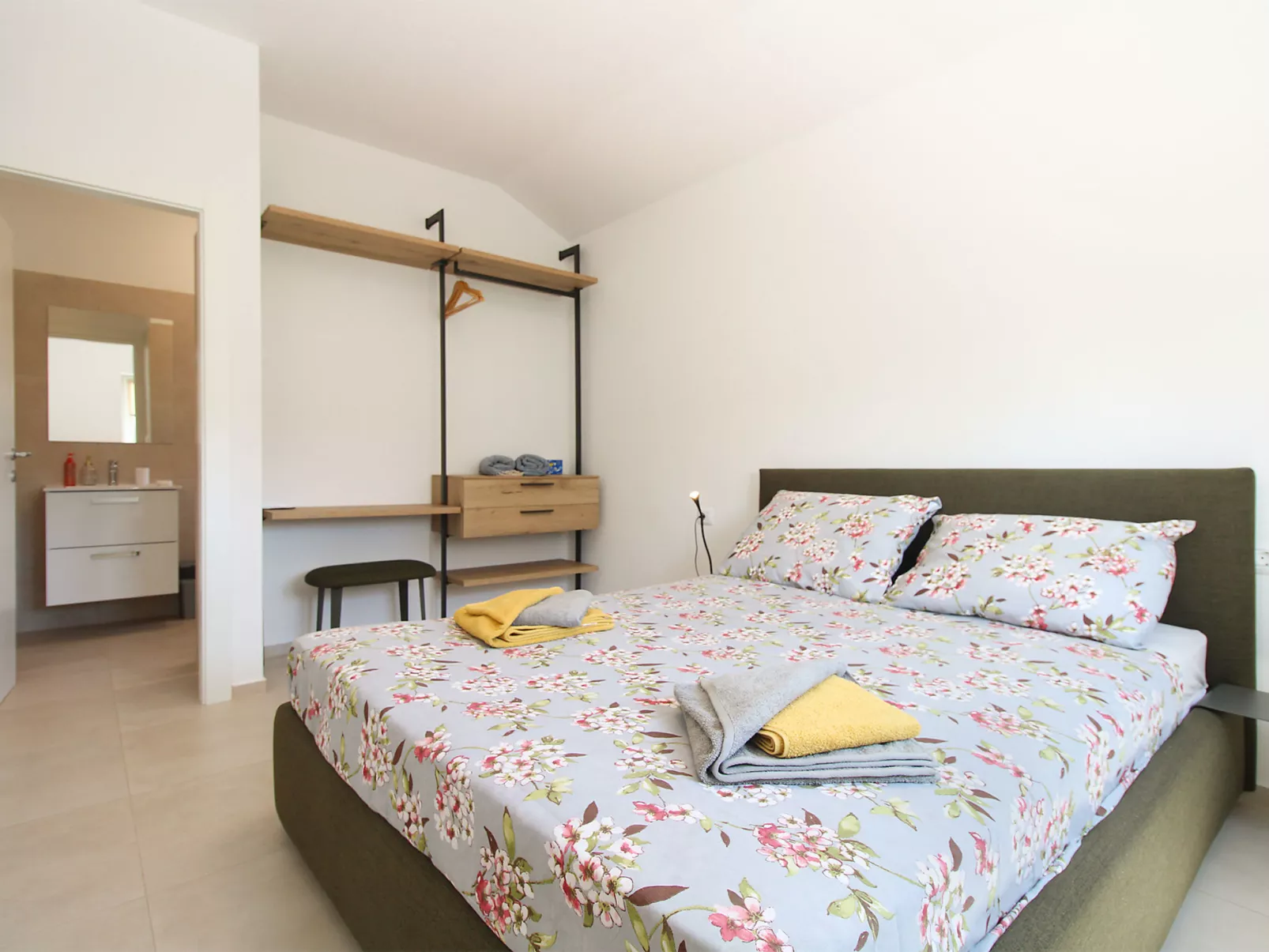House 2351 - Dedans
