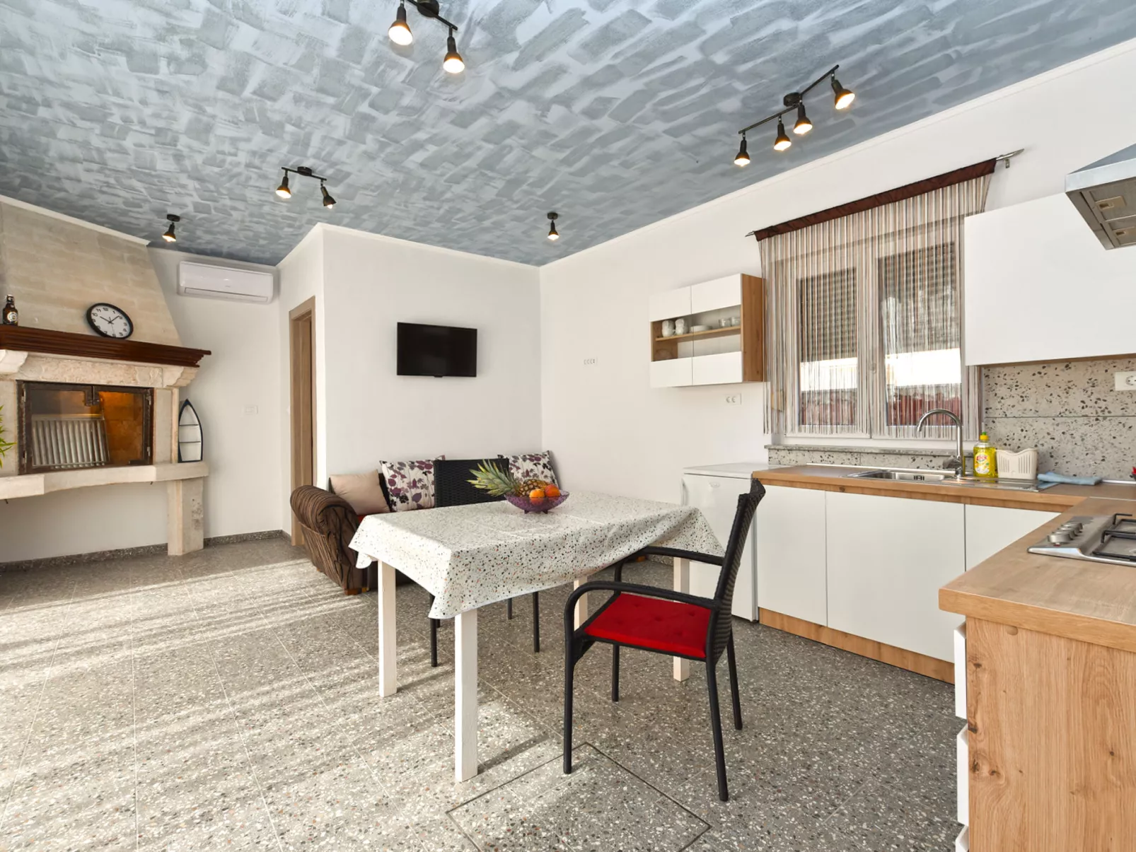 Apartment 759 - Inside