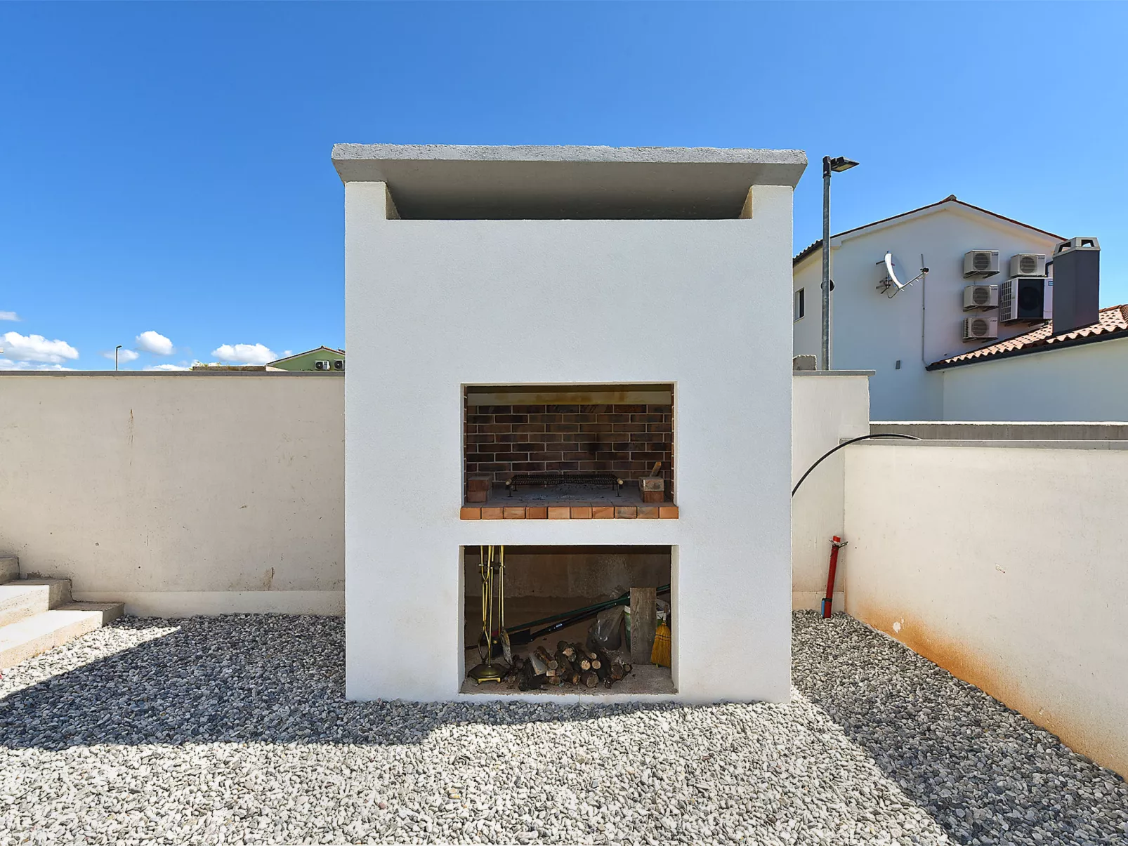 Villa 2346 - Draußen