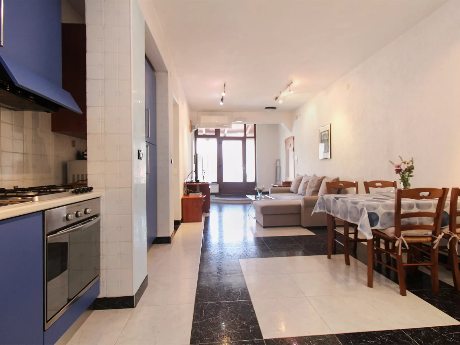 Apartment 2281 - Inside