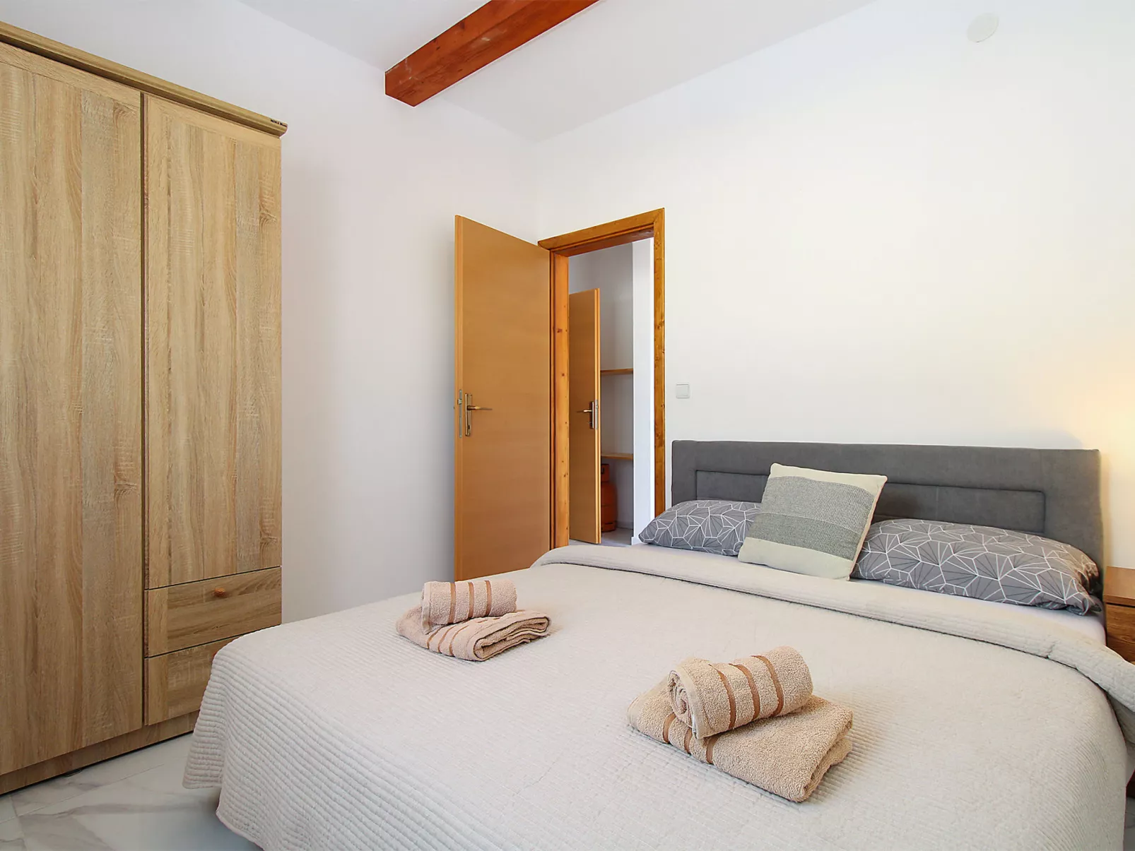 House 2233 - Dedans