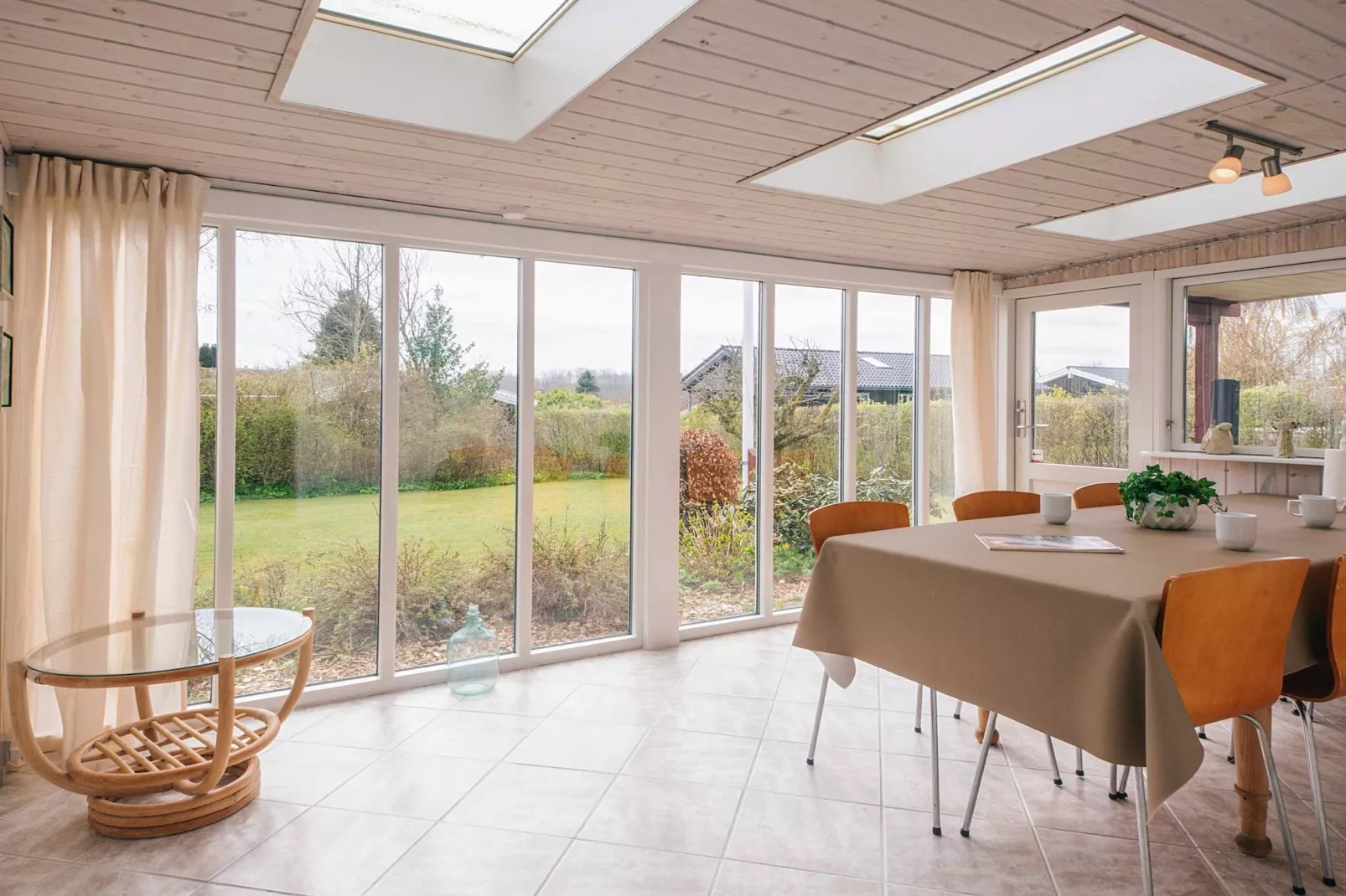 Retraite en bord de mer avec annexe privée