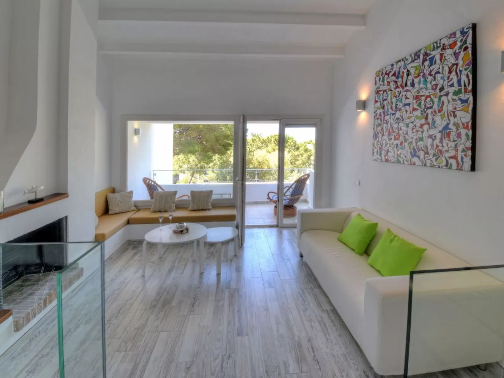 Modernes helles 3-Schlafzimmer Apartment mit Klimaanlage, 2017 komplett neu ren - Drinnen