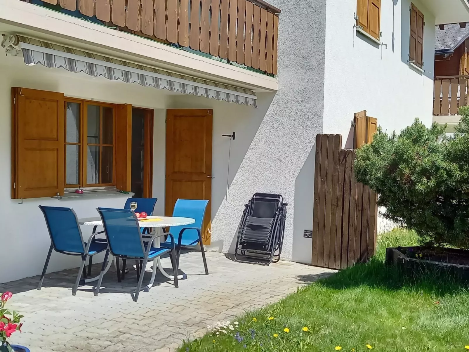 Seraina, Obersaxen-Valata, (Surcuolm), 38045B - Draußen