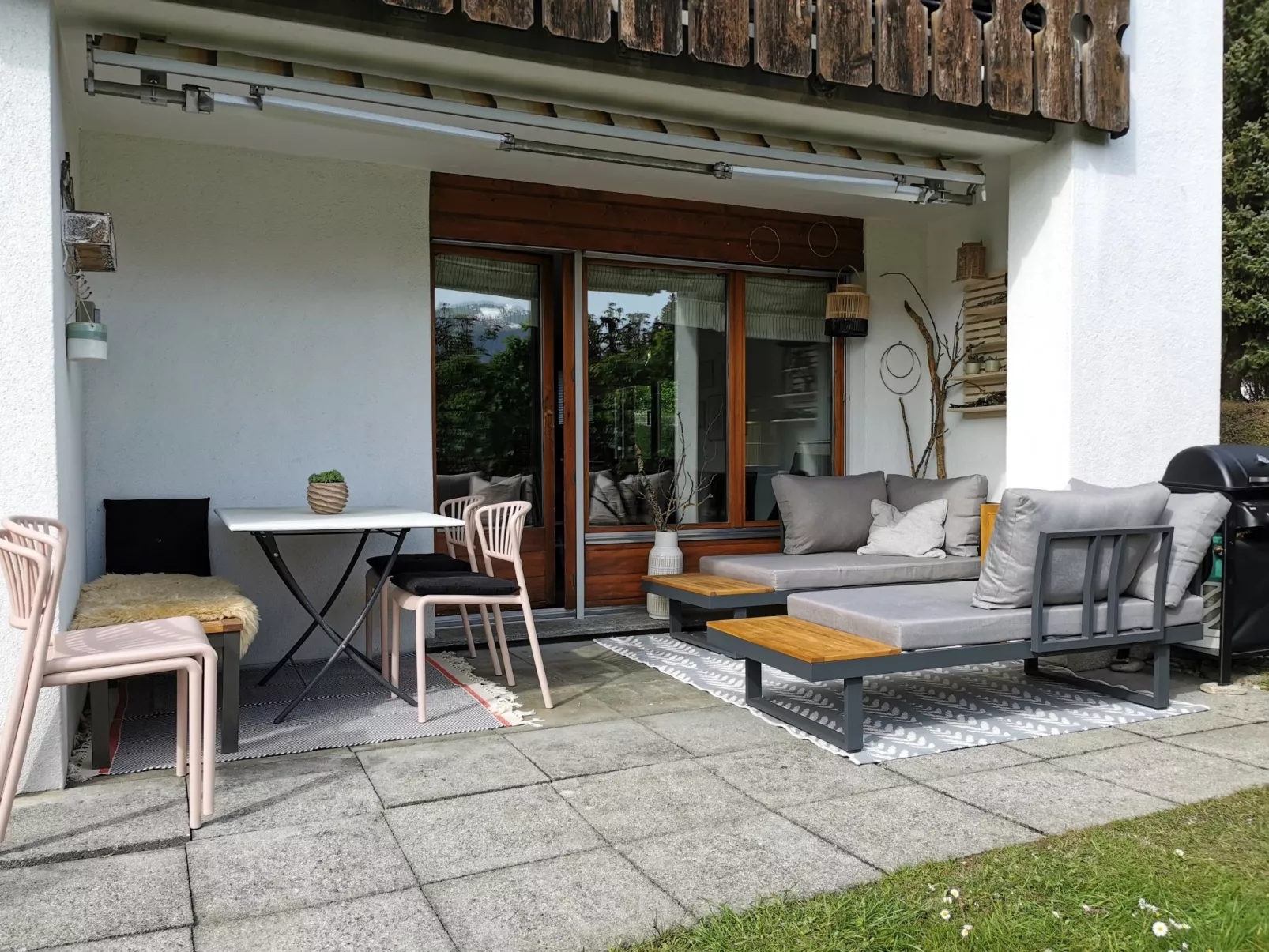 Abitaziun Patgific - Ferienwohnung im Casa Hirundella, (Trin Mulin). 3.5 Zimmer - Dehors