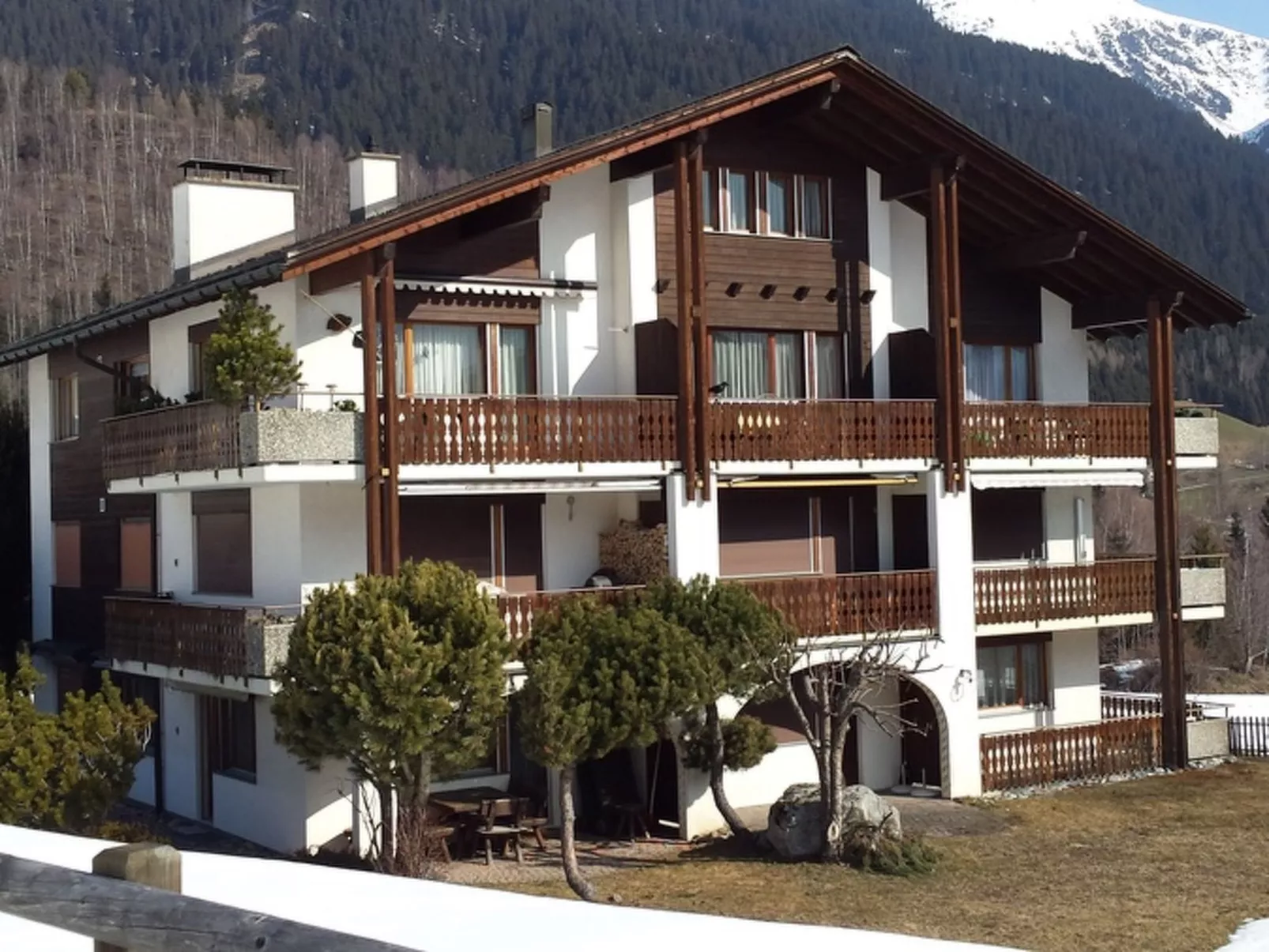Casa Sax 5 Church, (Disentis/Mustér). - Draußen