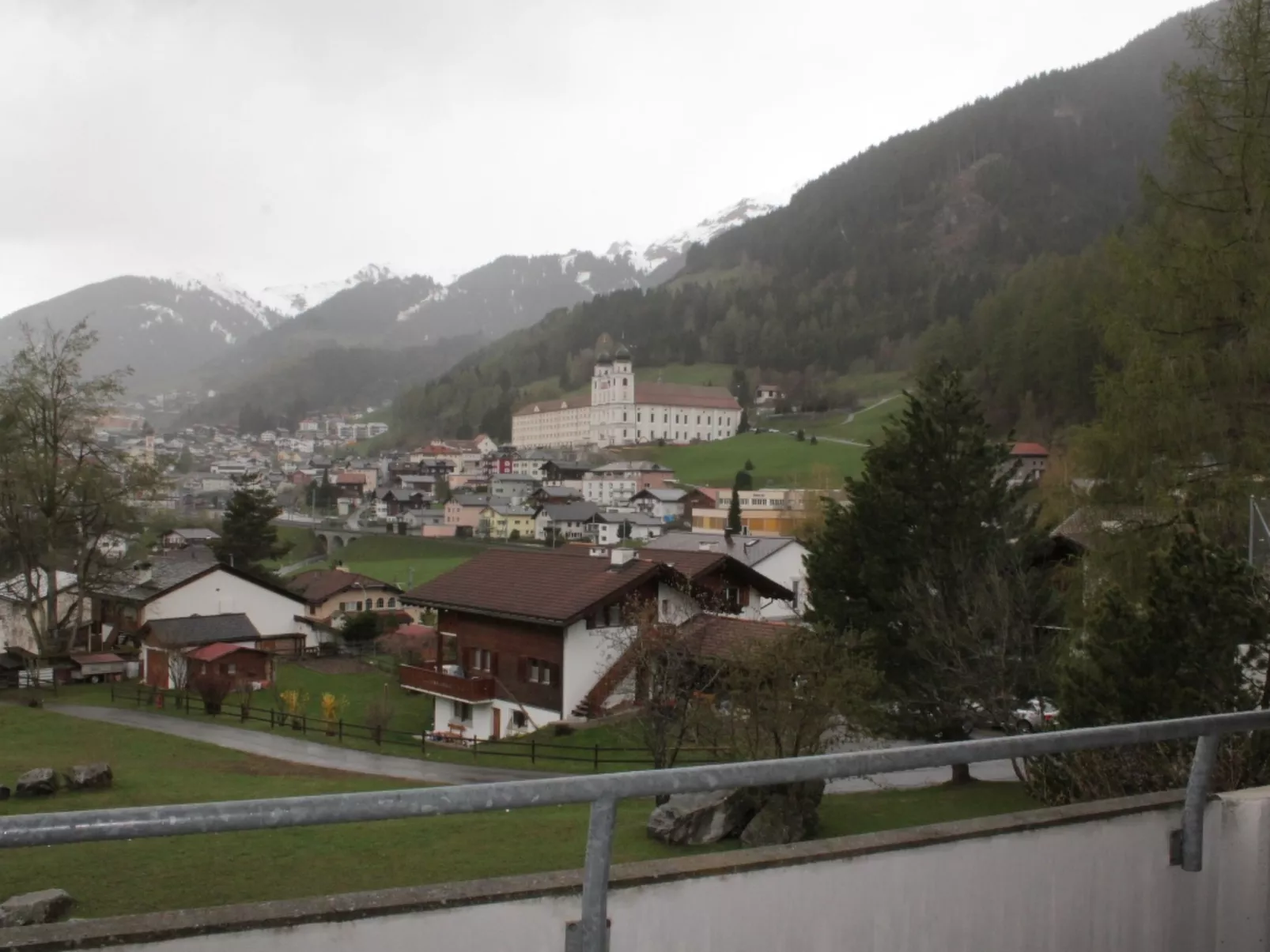 Disentiserhof Garvera, (Disentis/Mustér). - Draußen