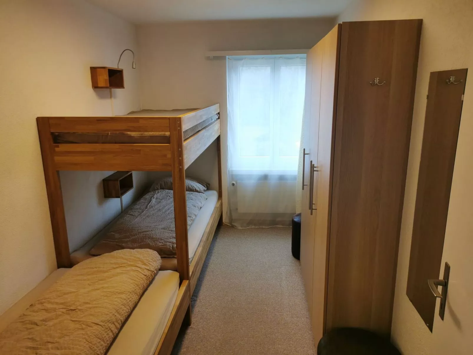 Pignia 2 / Greulich, (Laax Dorf). 3 Zimmerwohnung - Drinnen