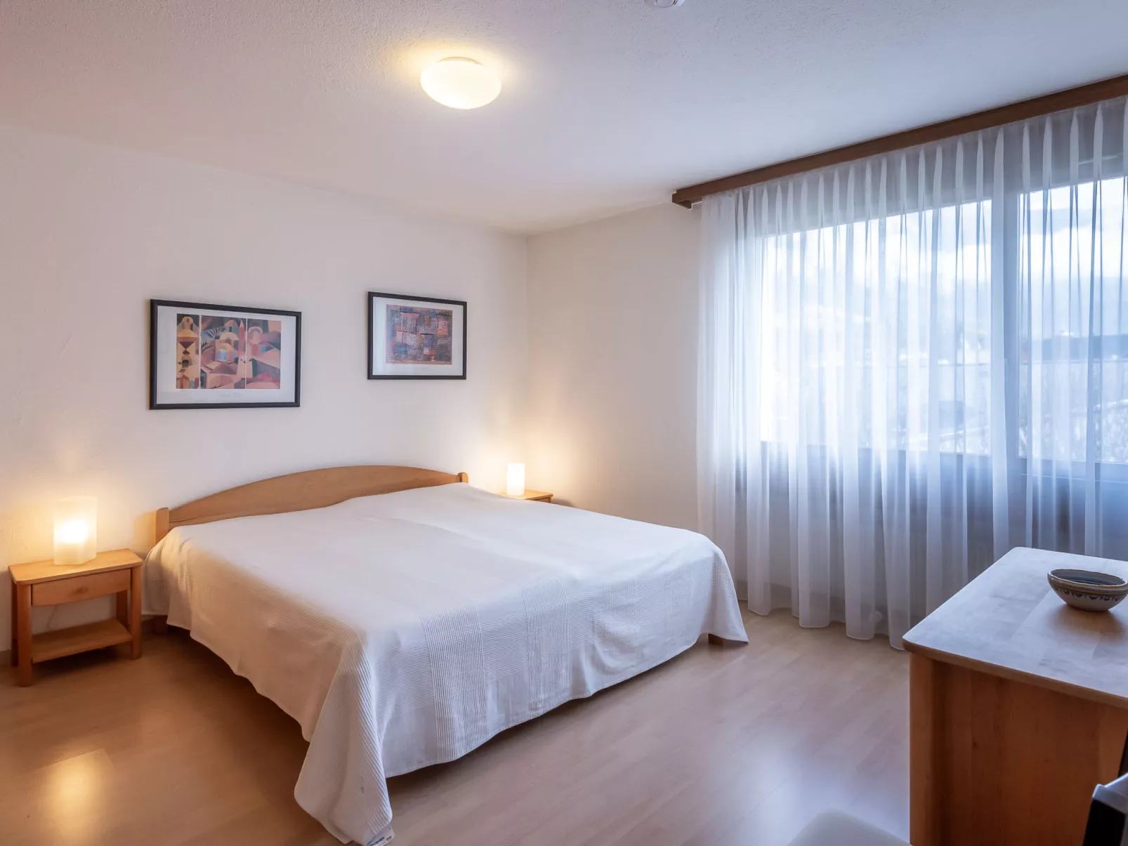 Putzprinz Gujan Ferienwohnung, Haus Surmir B / 16, (Flims Waldhaus). 2.5-Zimmer - Inside