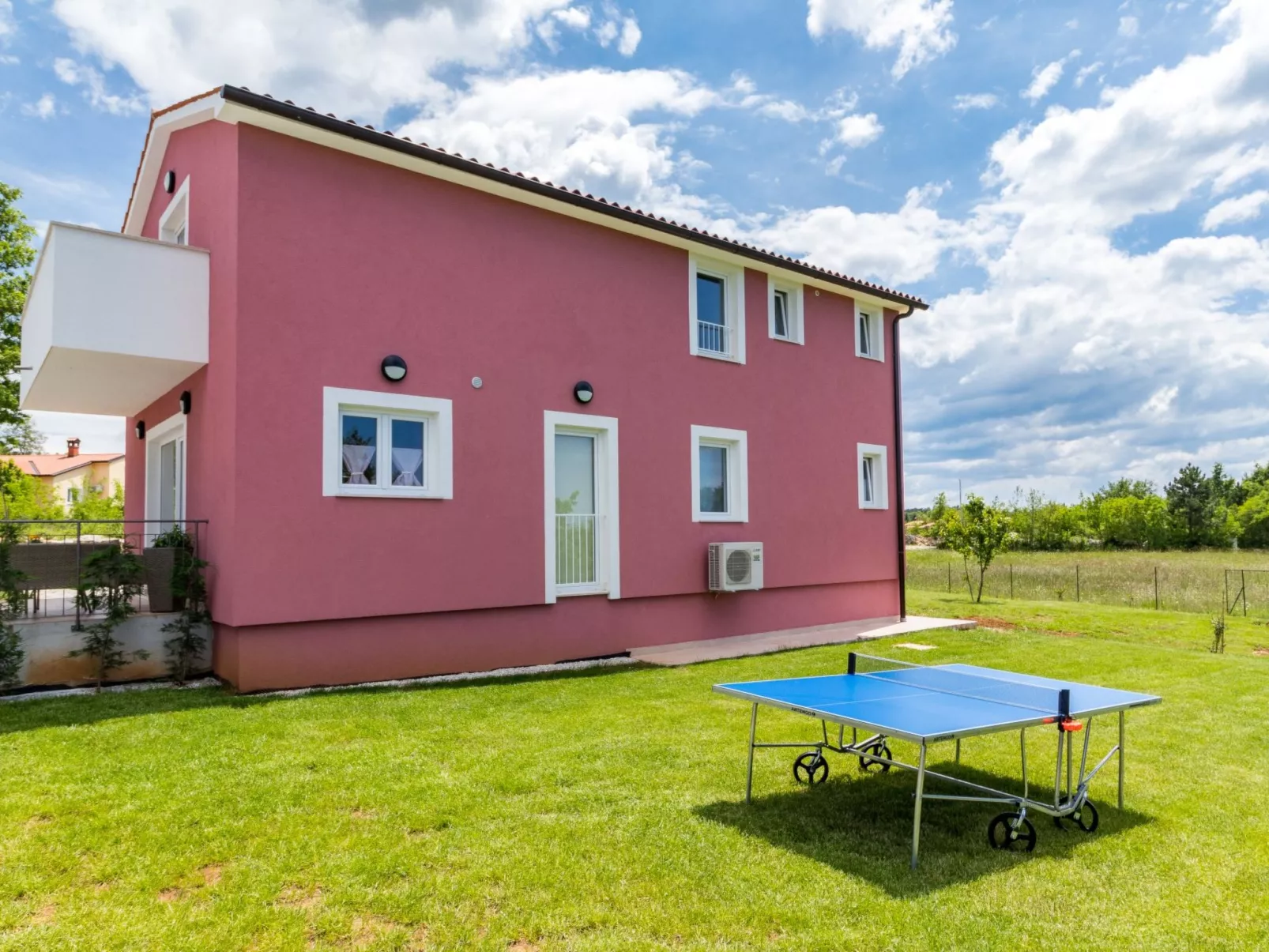 Villa May - Outside