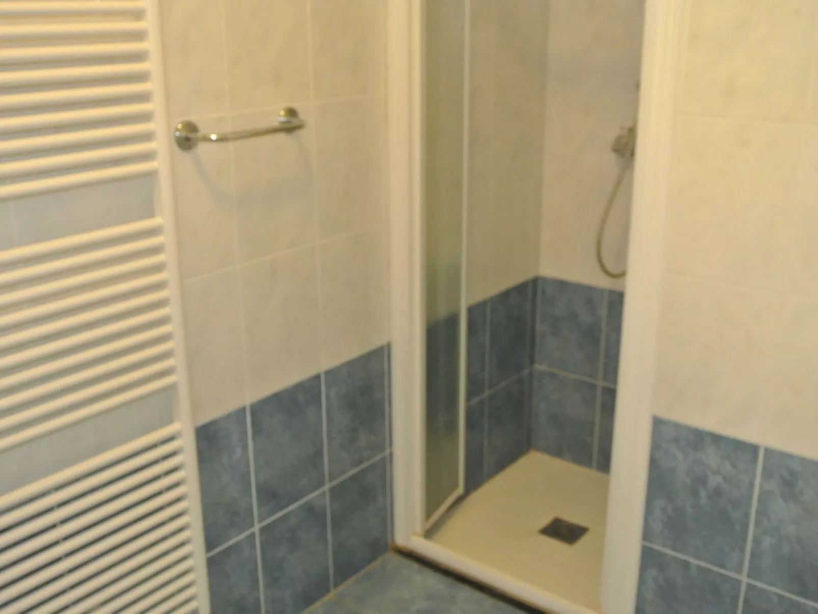 Ruhige Ferienwohnung Billa 1 - Dedans