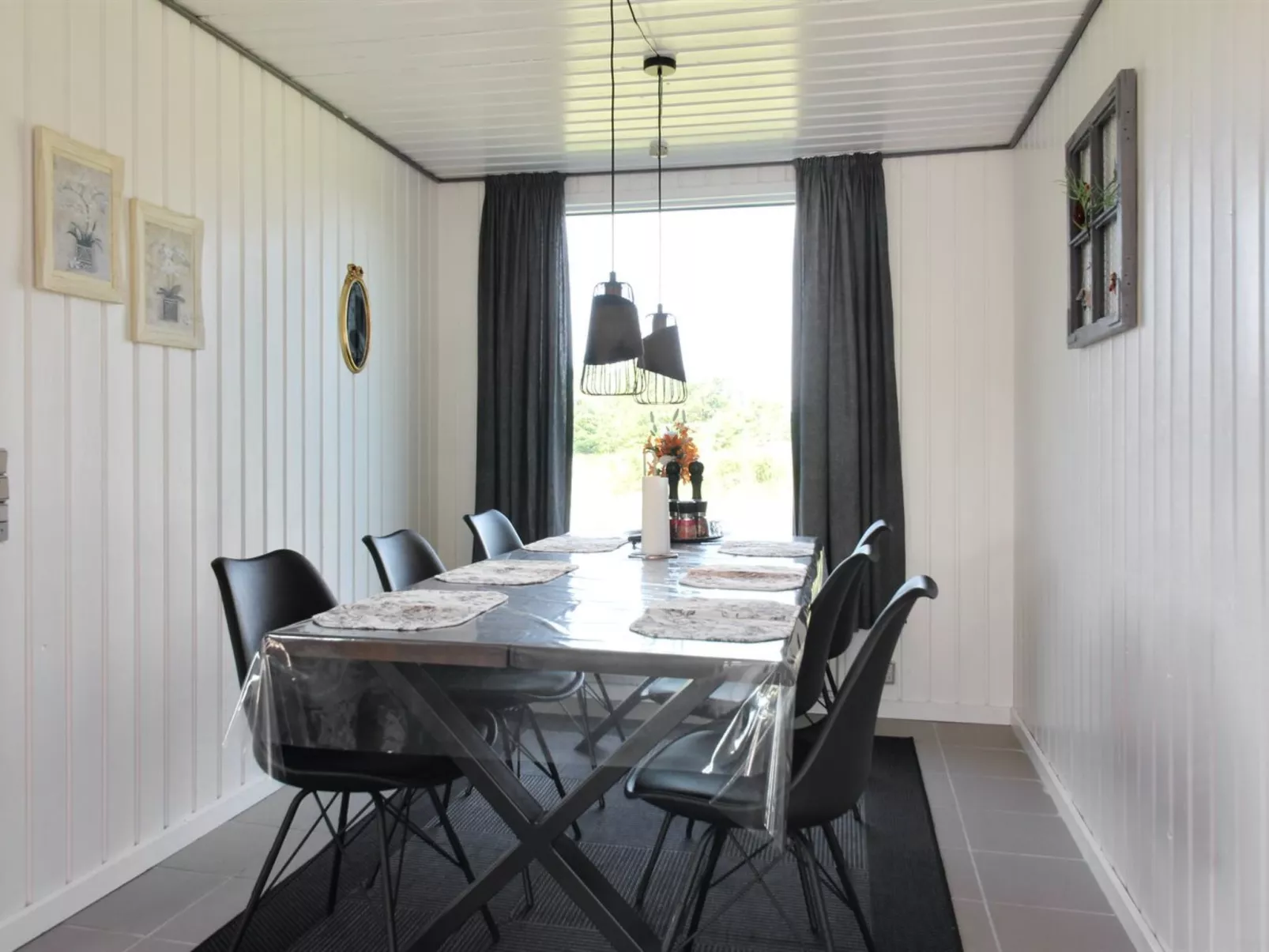 "Demus" - 900m from the sea - Inside