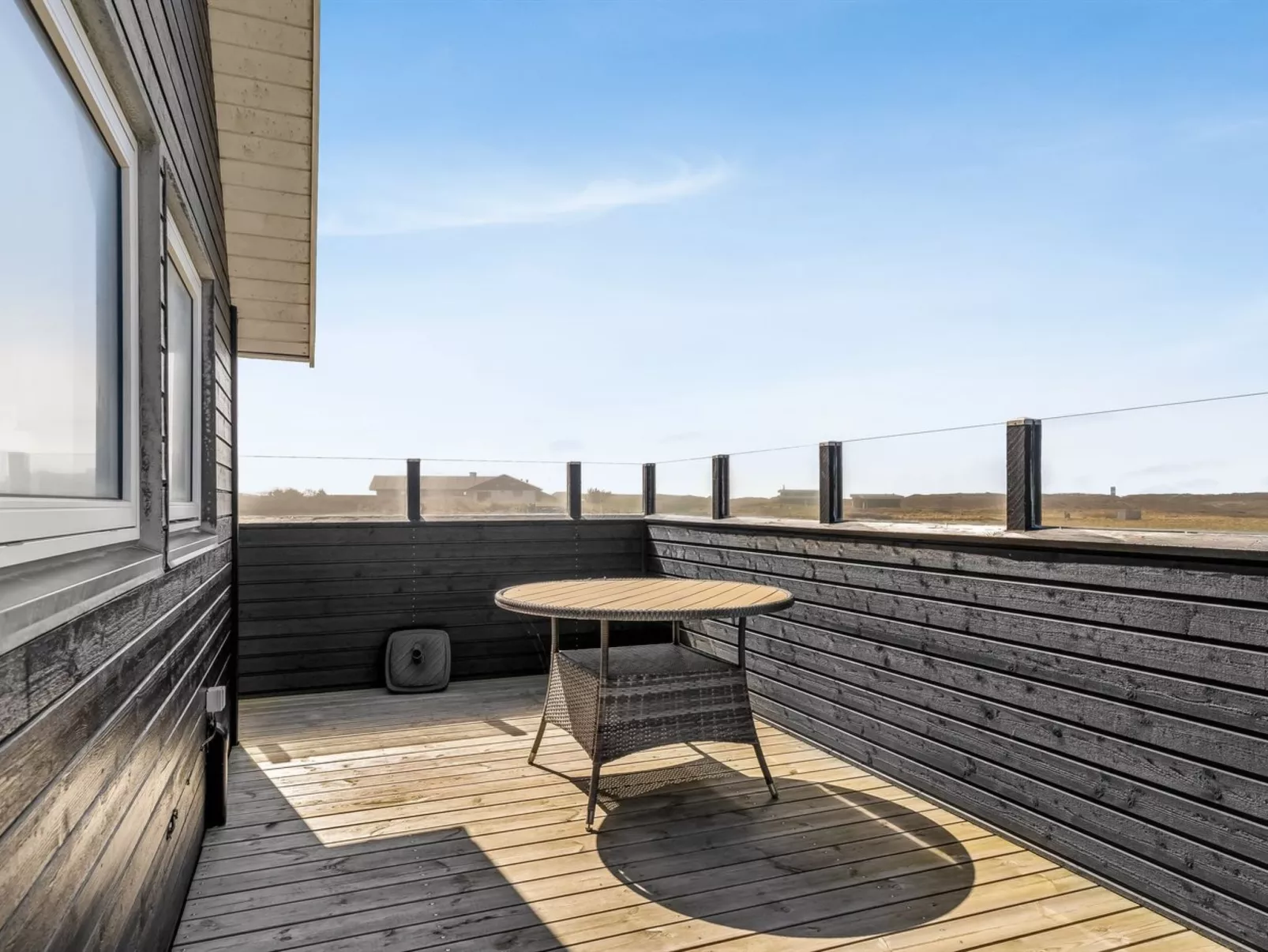 "Carelle" - 300m from the sea - Outside