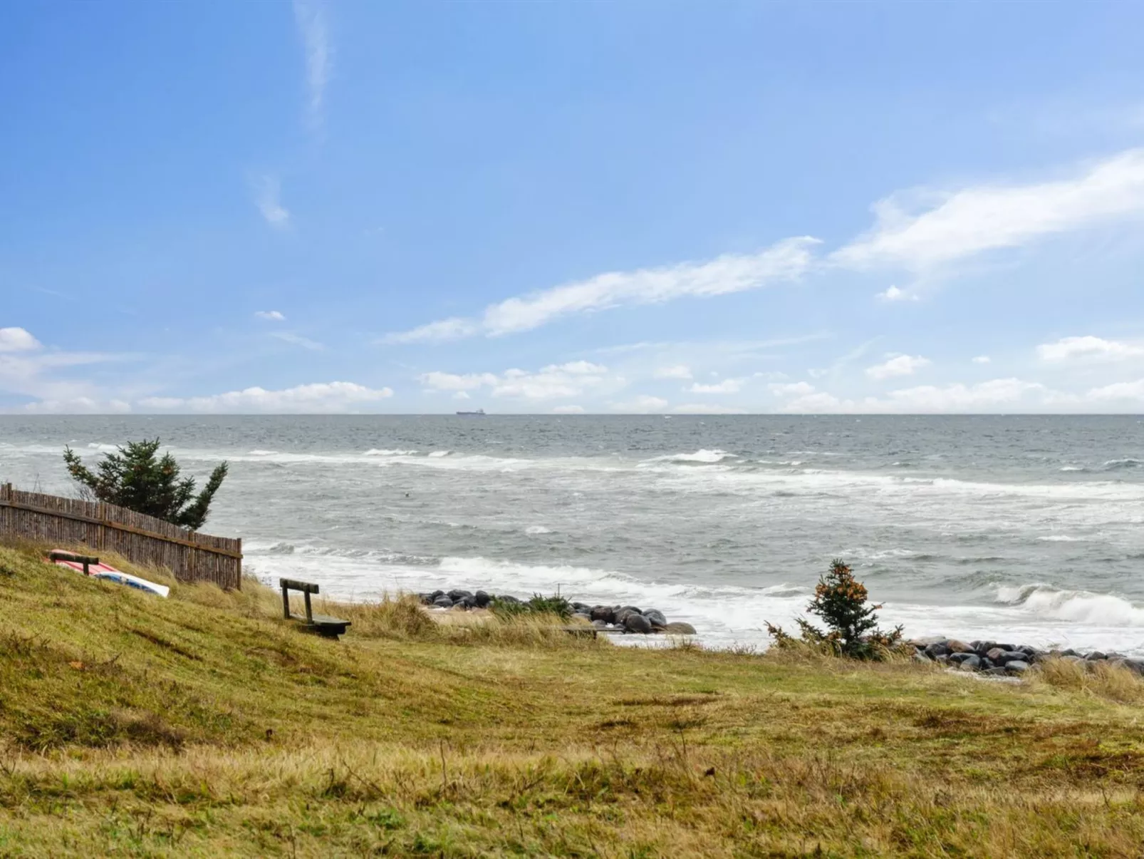 "Torbjörn" - 100m from the sea - Outside