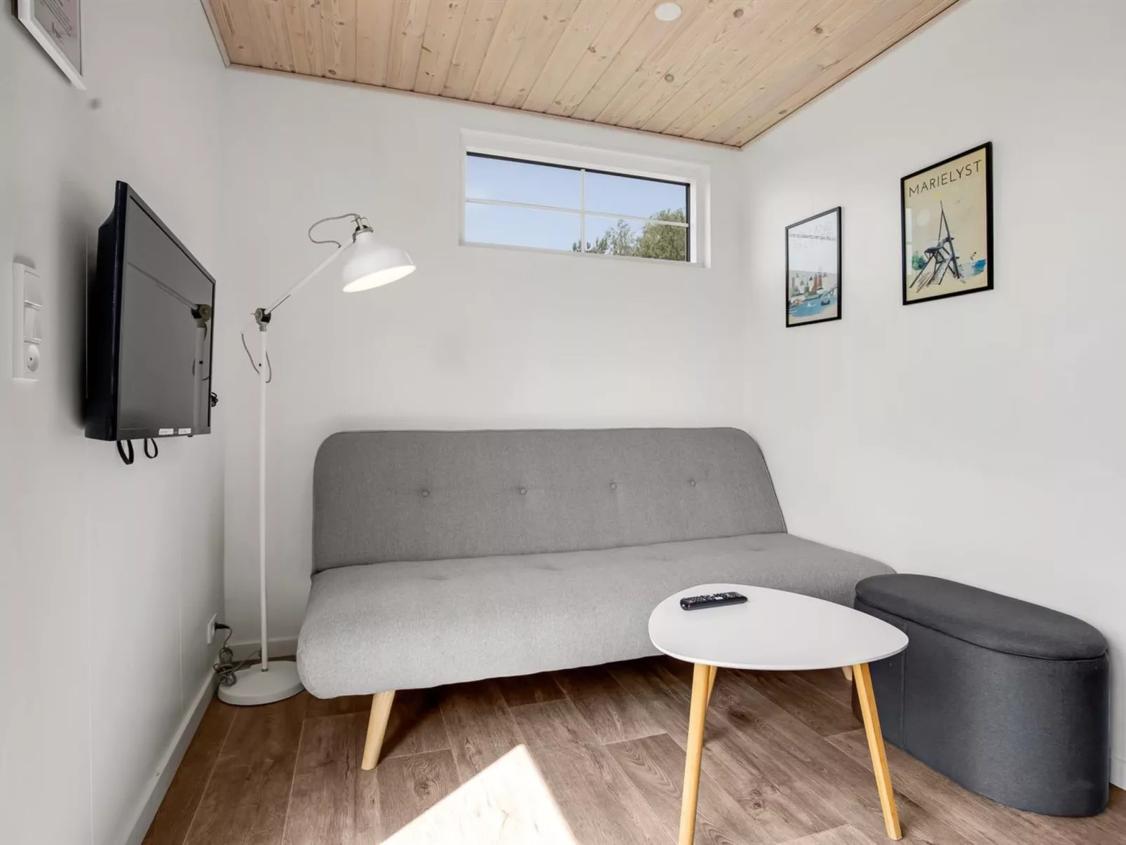 "Fay" - 900m from the sea - Inside
