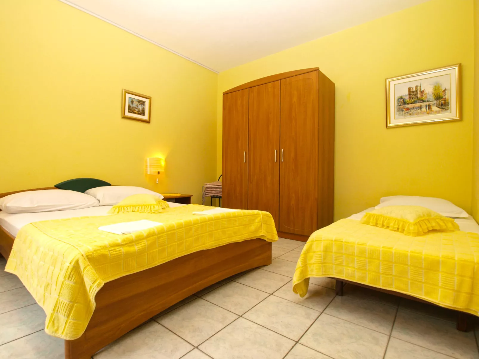 Apartment 1682 - Inside