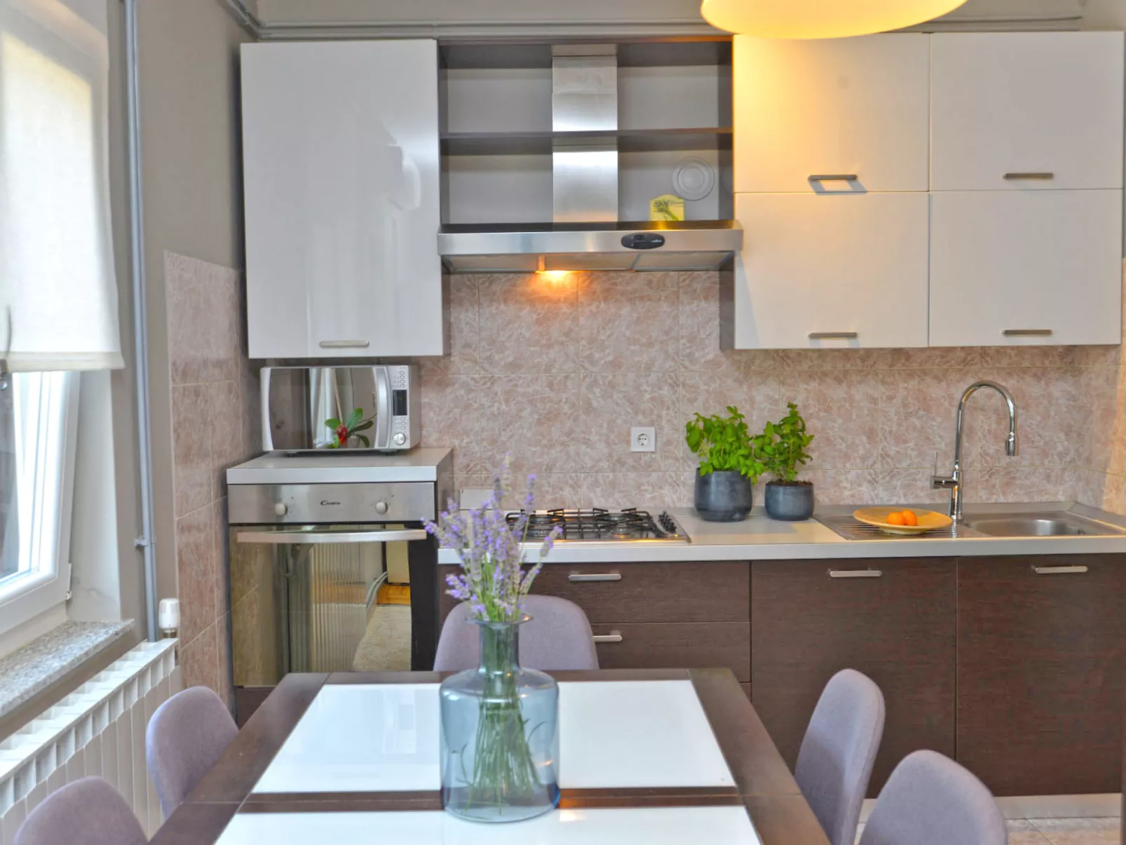 House 2174 - Drinnen