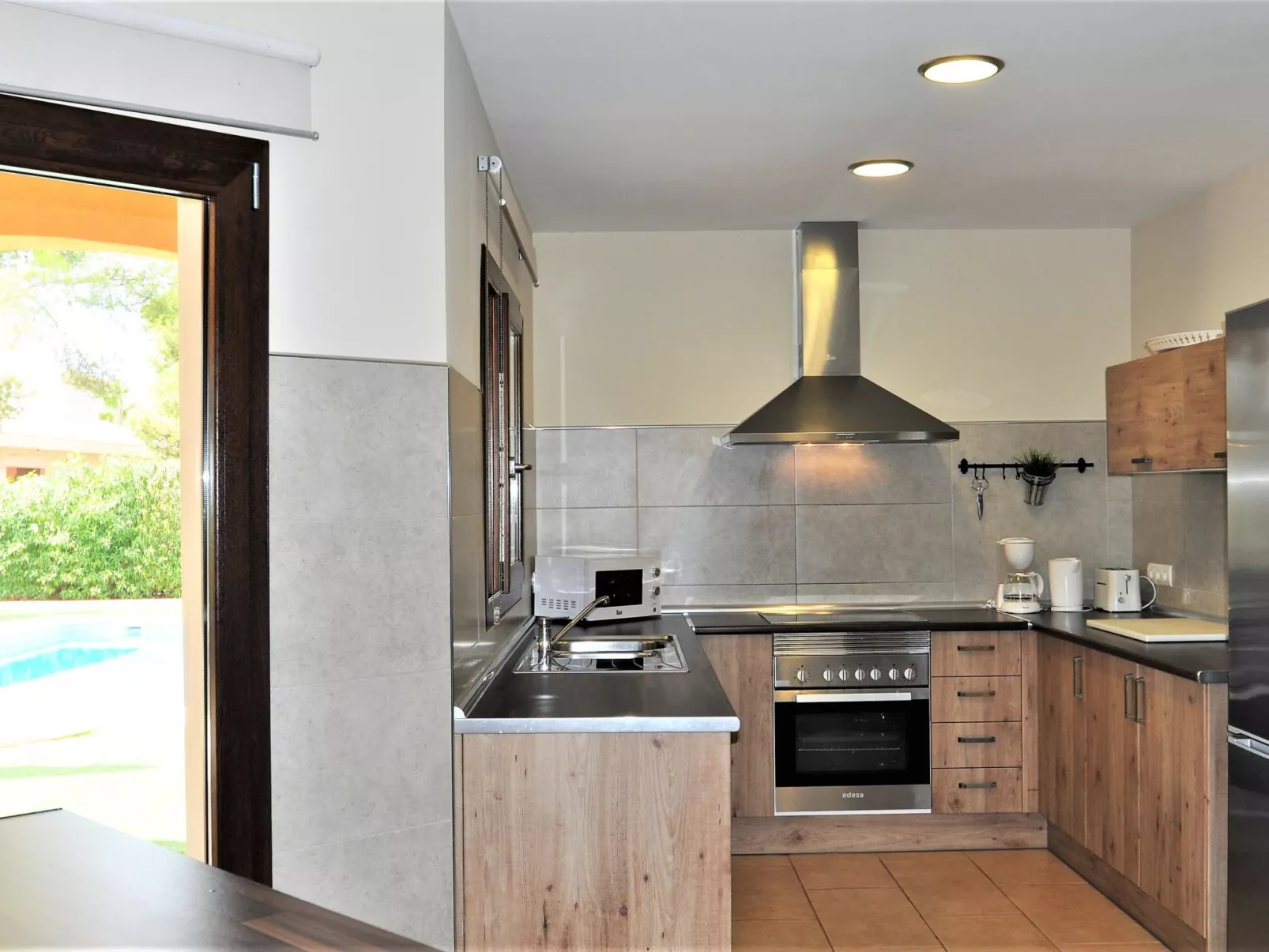 VILLA MONICA en barrio residencial de Cala Pi para 6 personas con piscina priva - Drinnen