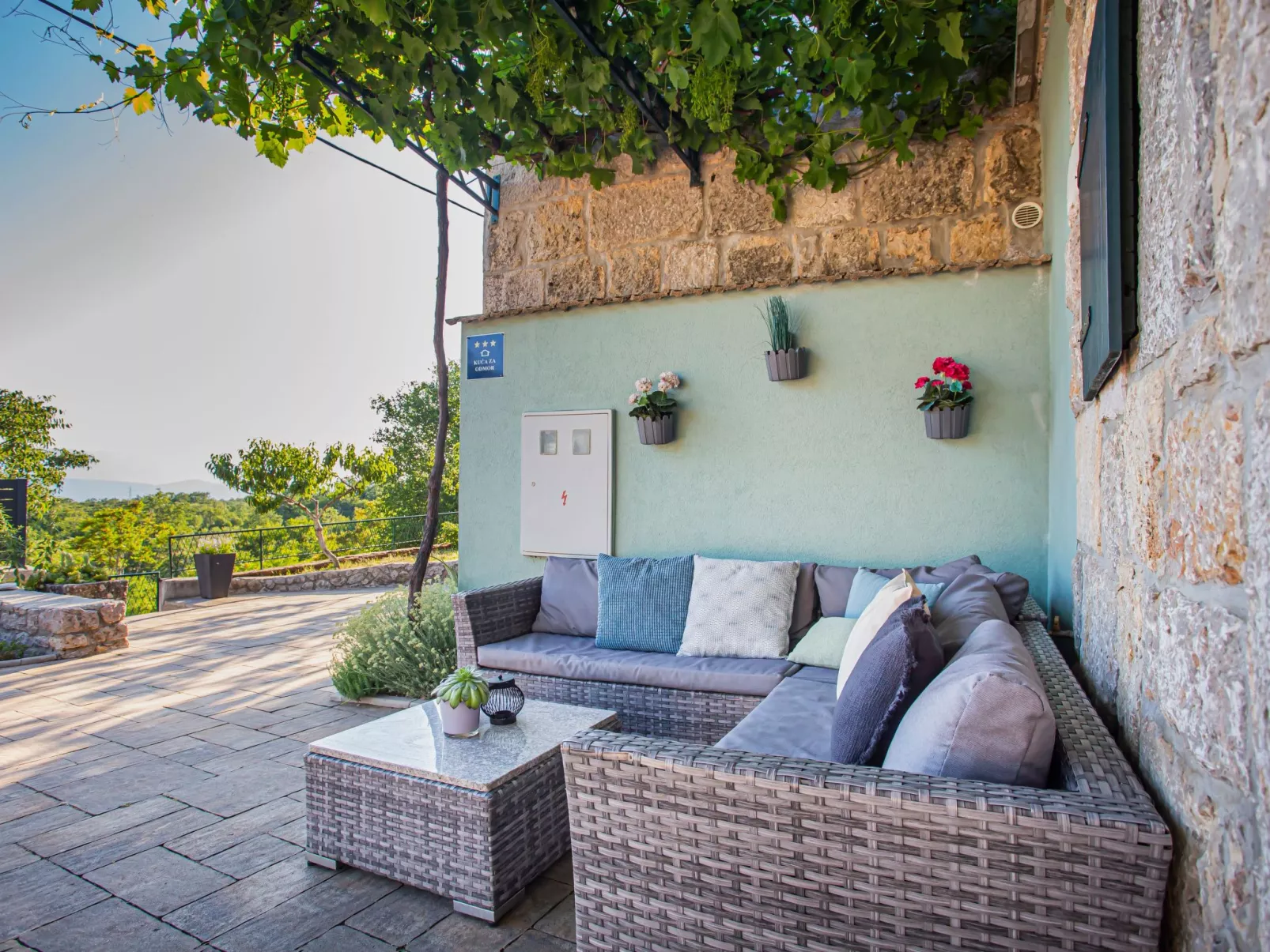 Großes Ferienhaus in Gornji Vinjani mit Pool - Image-tags.info