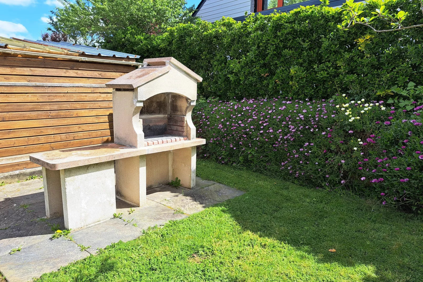 	Ferienhaus in Strandnähe Plouarzel - Garten Sommer