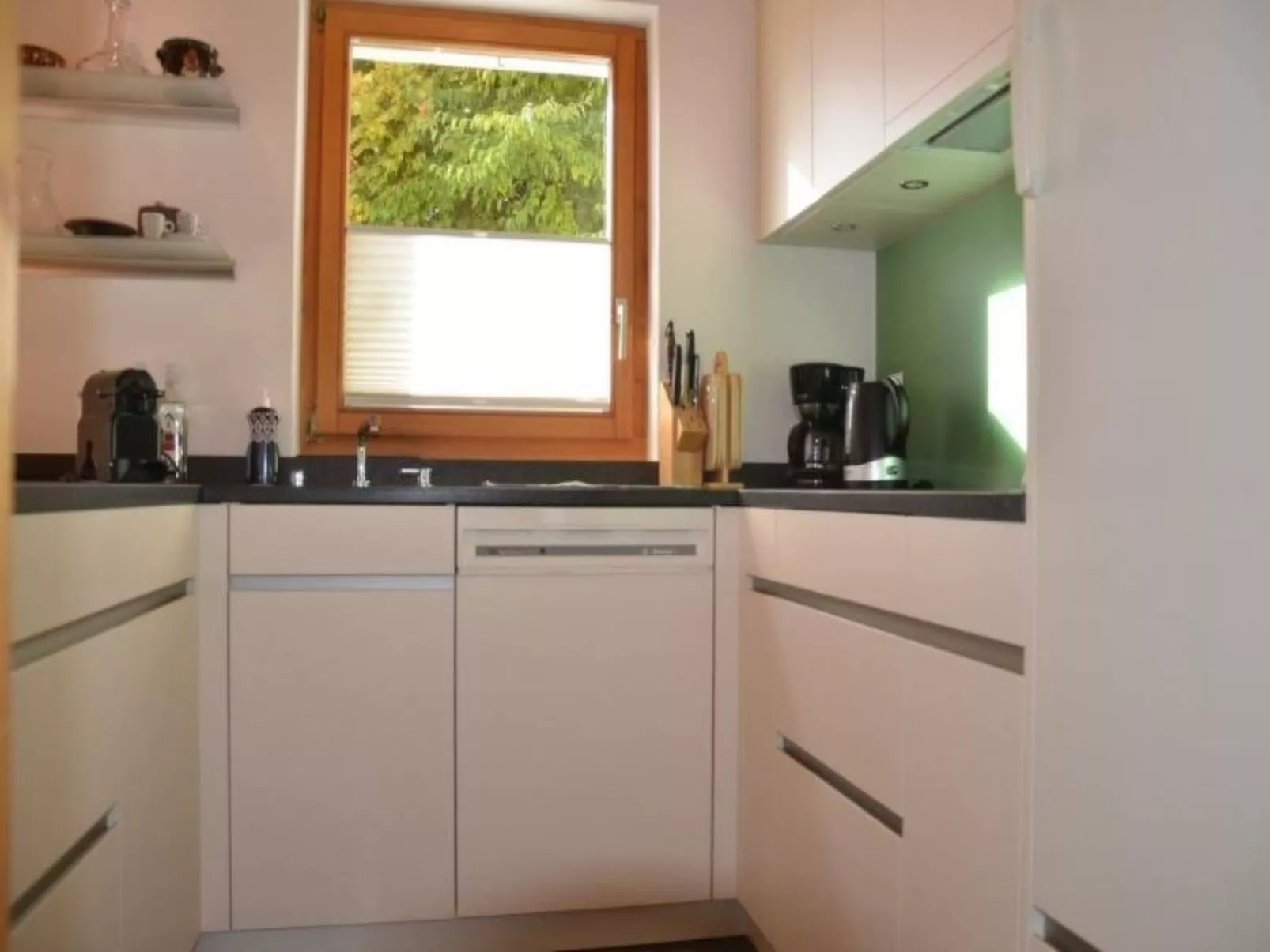 Stonas Sura / Stäuble, (Falera). 3 Zimmerwohnung - Drinnen
