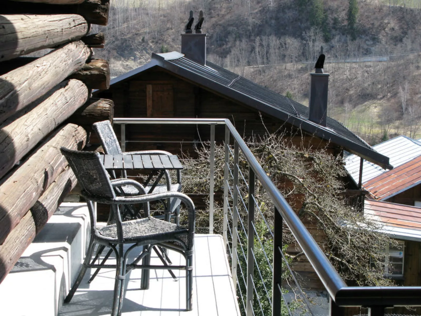 Altes Pfarrhaus, Surcasti, (Surcasti). - Draußen