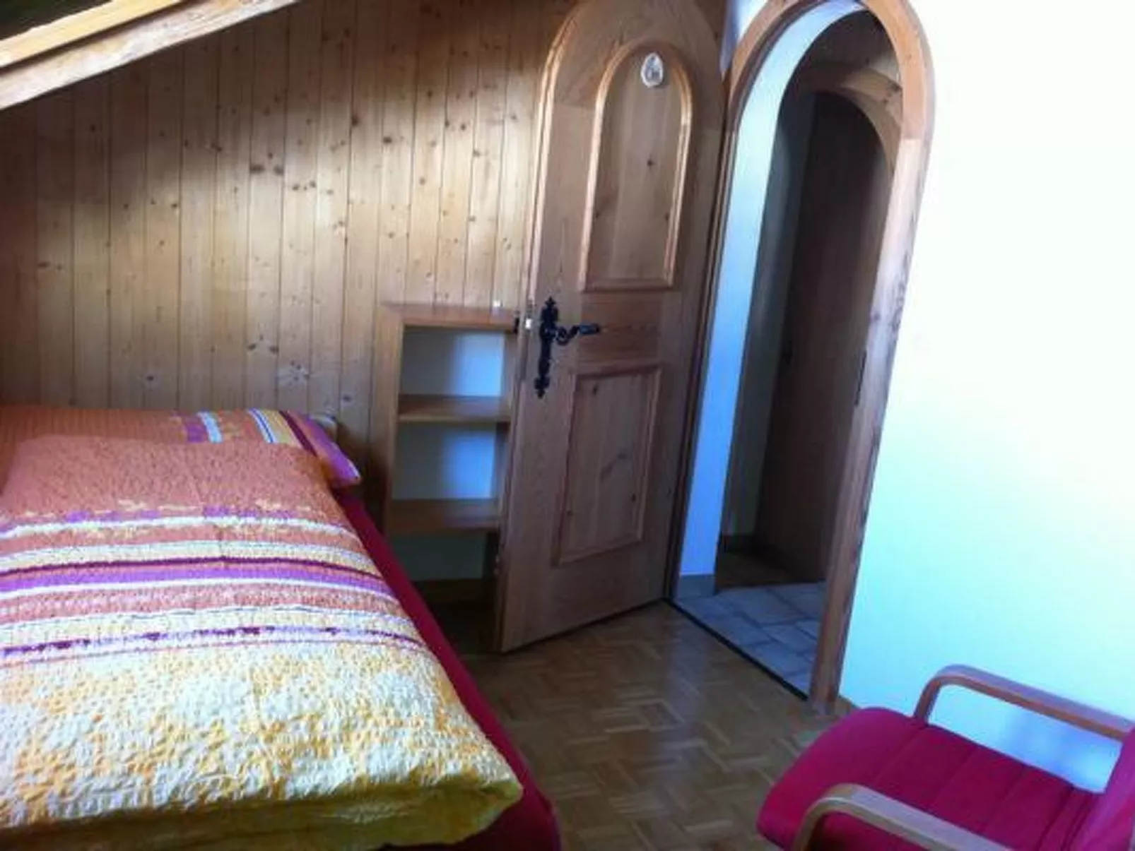 Dachwohnung Plazzetta 23, (Sent). - Drinnen