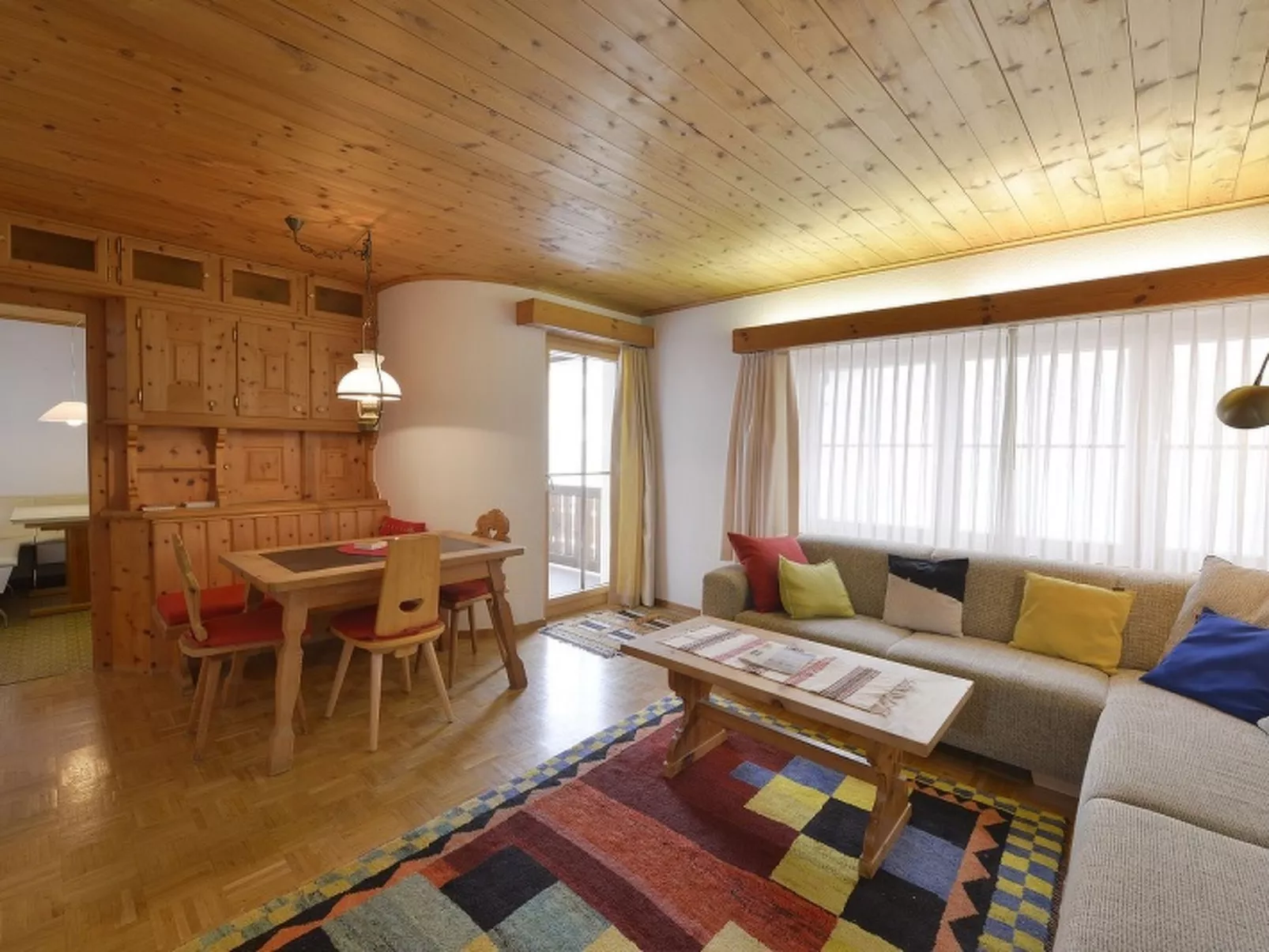 Vi 338a, (Scuol). - Drinnen