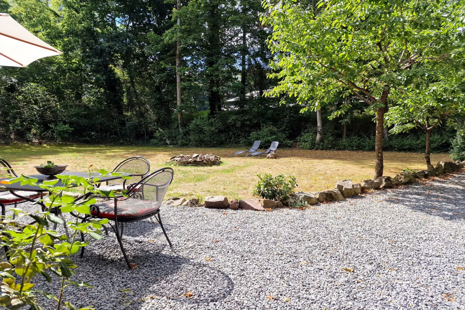 La Raquette - Garten Sommer