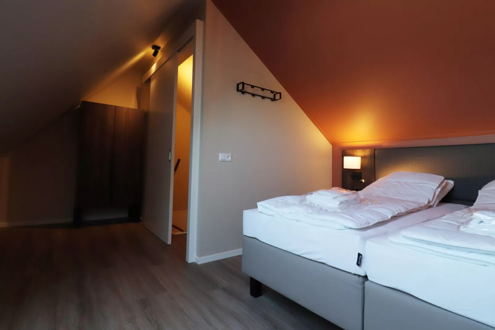 Moderne villa op het Friese platteland - Schlafzimmer