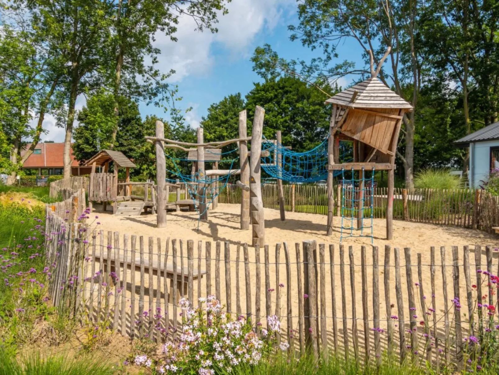 Vakantiepark Aan de Maas - Berkel 4 - Draußen
