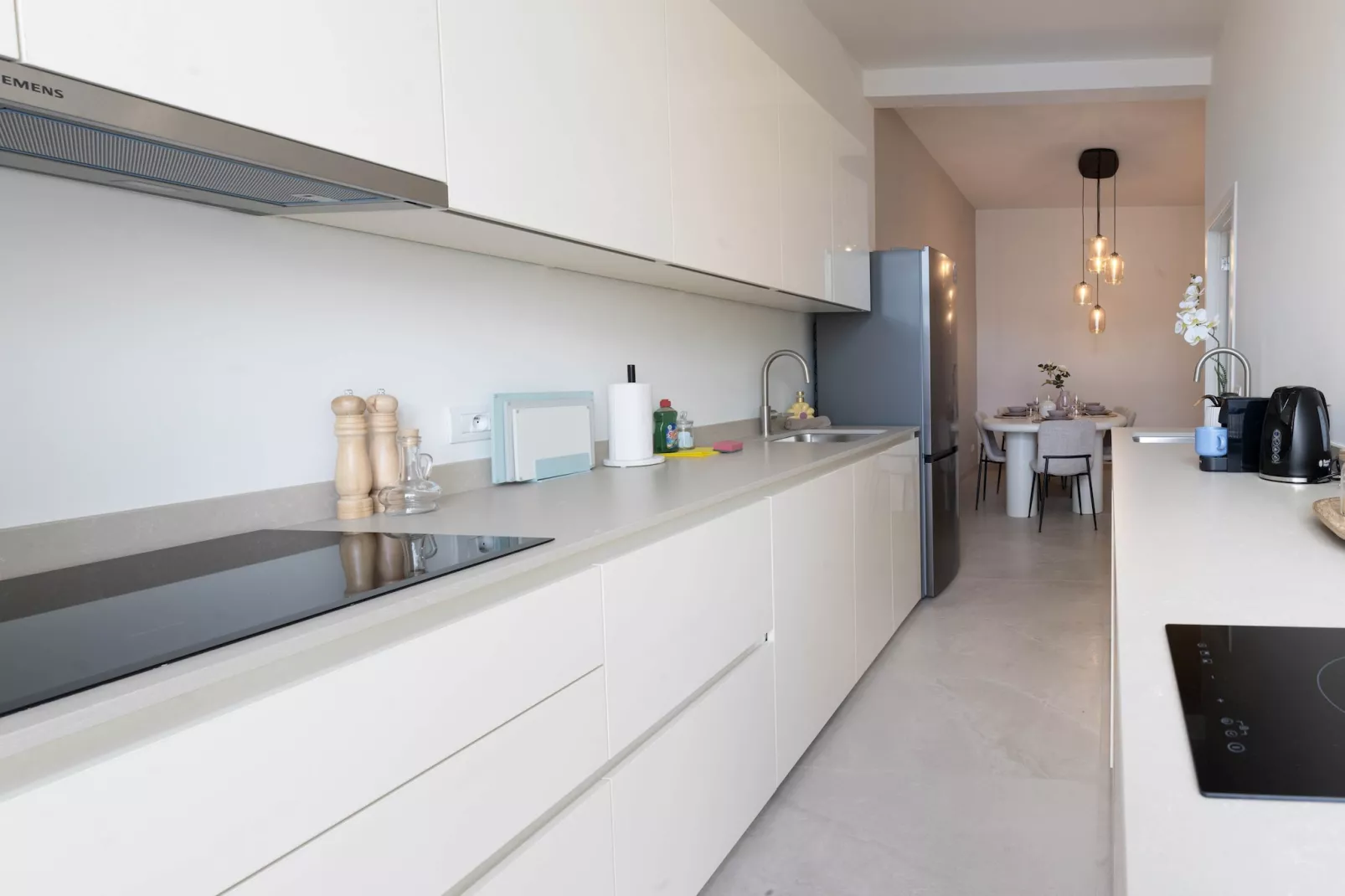 One Lux Stay 2BR/ 2BA Antwerp near Central Station - Cuisine
