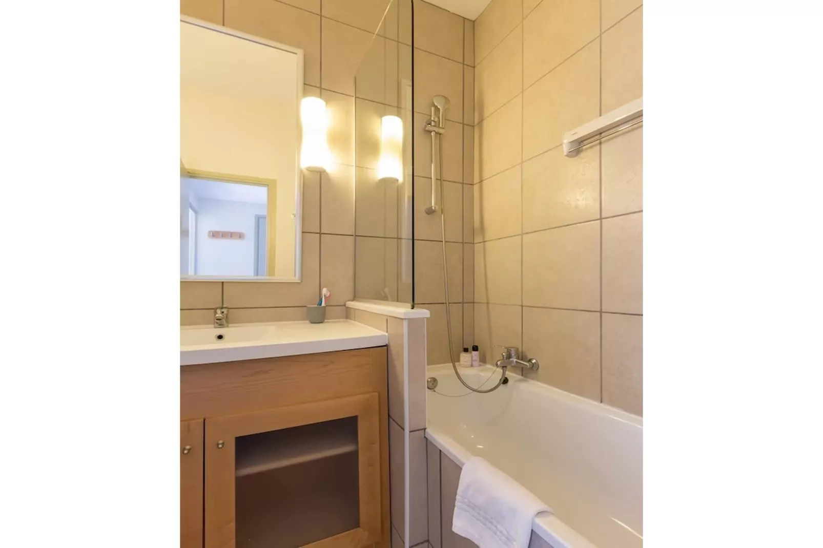 Résidence Pierre & Vacances la Foret Apartment 4 people - 1 bedroom - Balcony - South-facing - Salle de bain