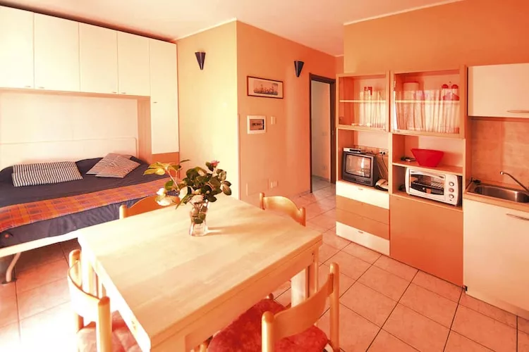 Residence Casa & Vela SRL, Oggebbio-Bilo fino 5 - Kitchen
