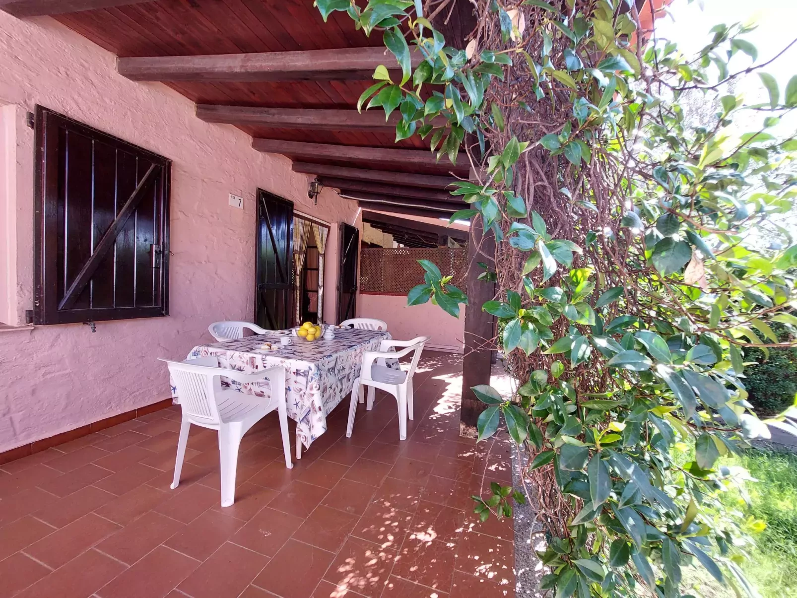 Pesca-Outside