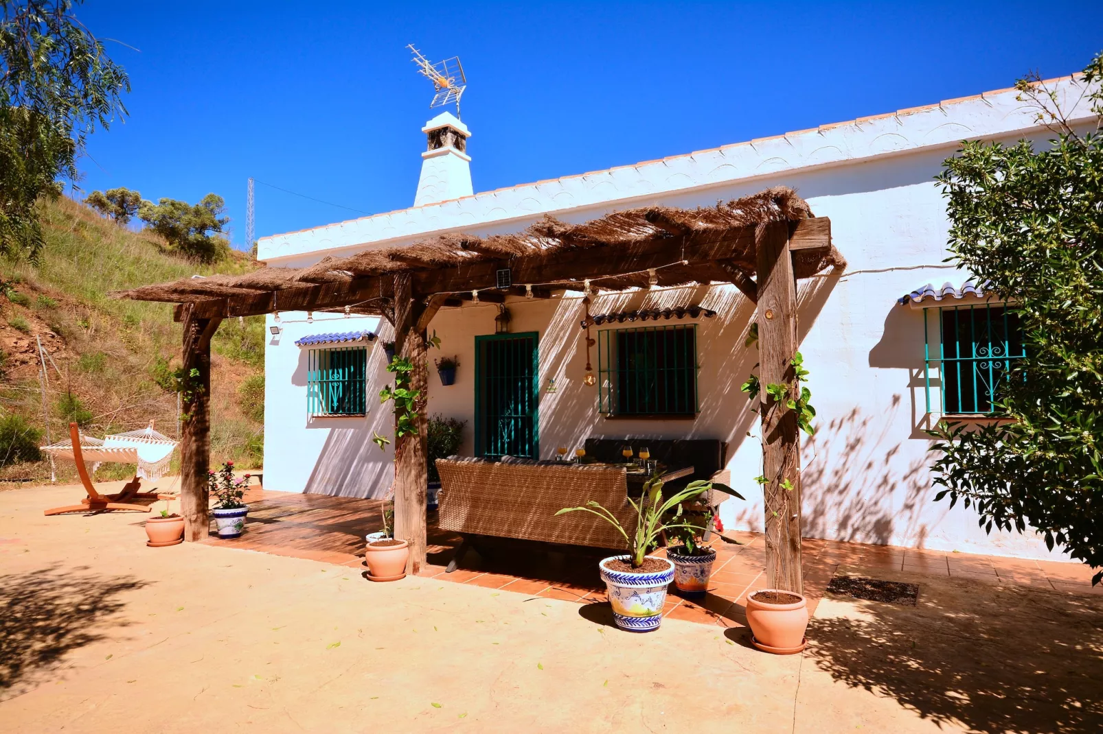 Villa Montes de Málaga - Außenbereich Sommer