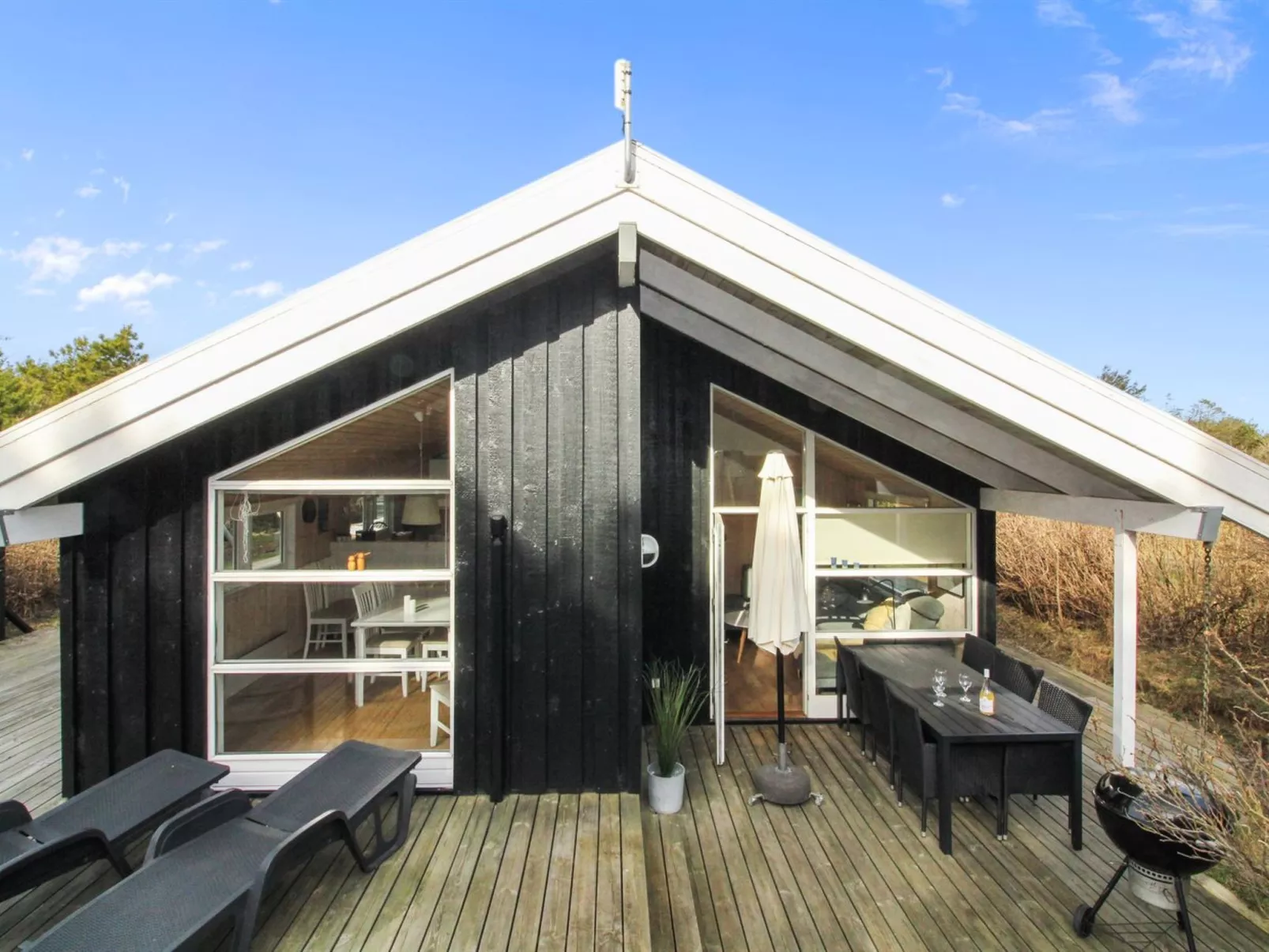 "Ømod" - 300m from the sea - Outside