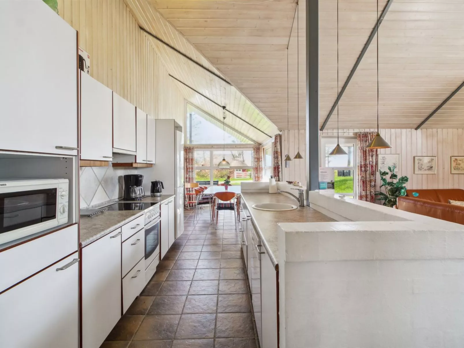 "Carit" - 80m from the sea - Drinnen