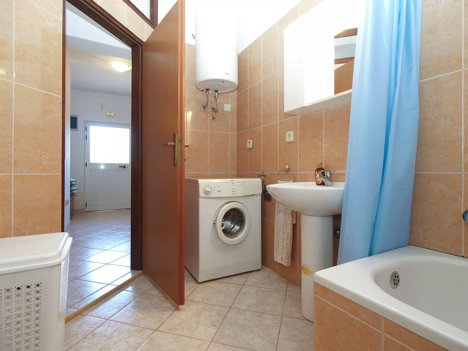 Apartment 1858 - Drinnen