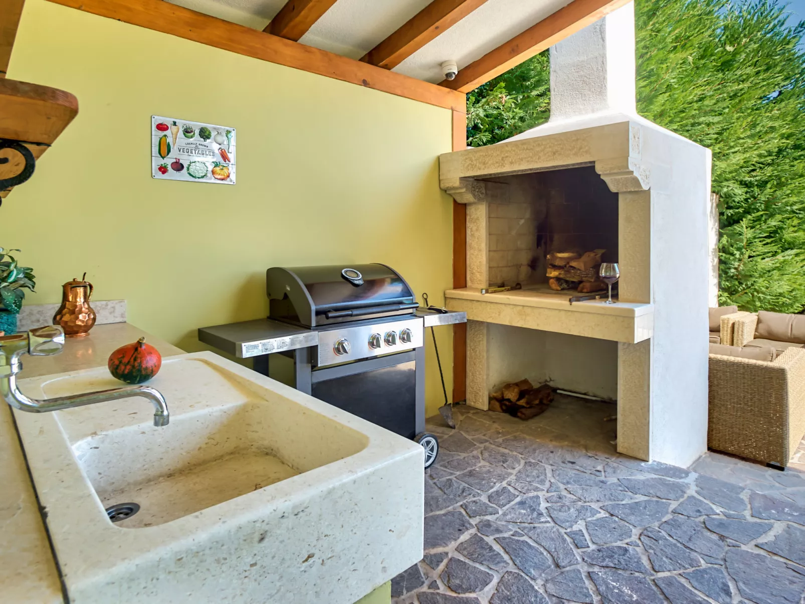 Villa 1404 - Draußen